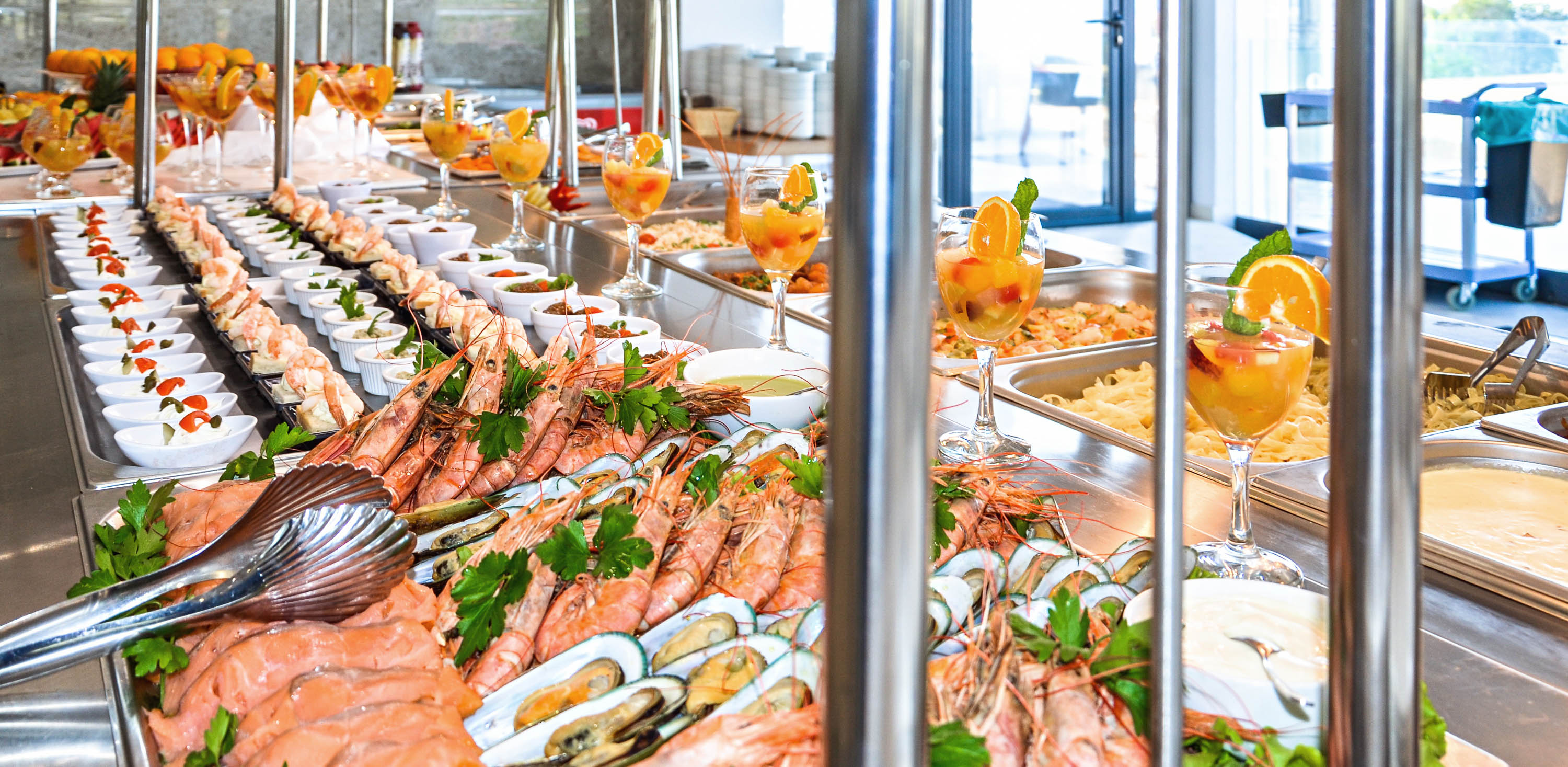 Cavo Orient Beach Hotel
