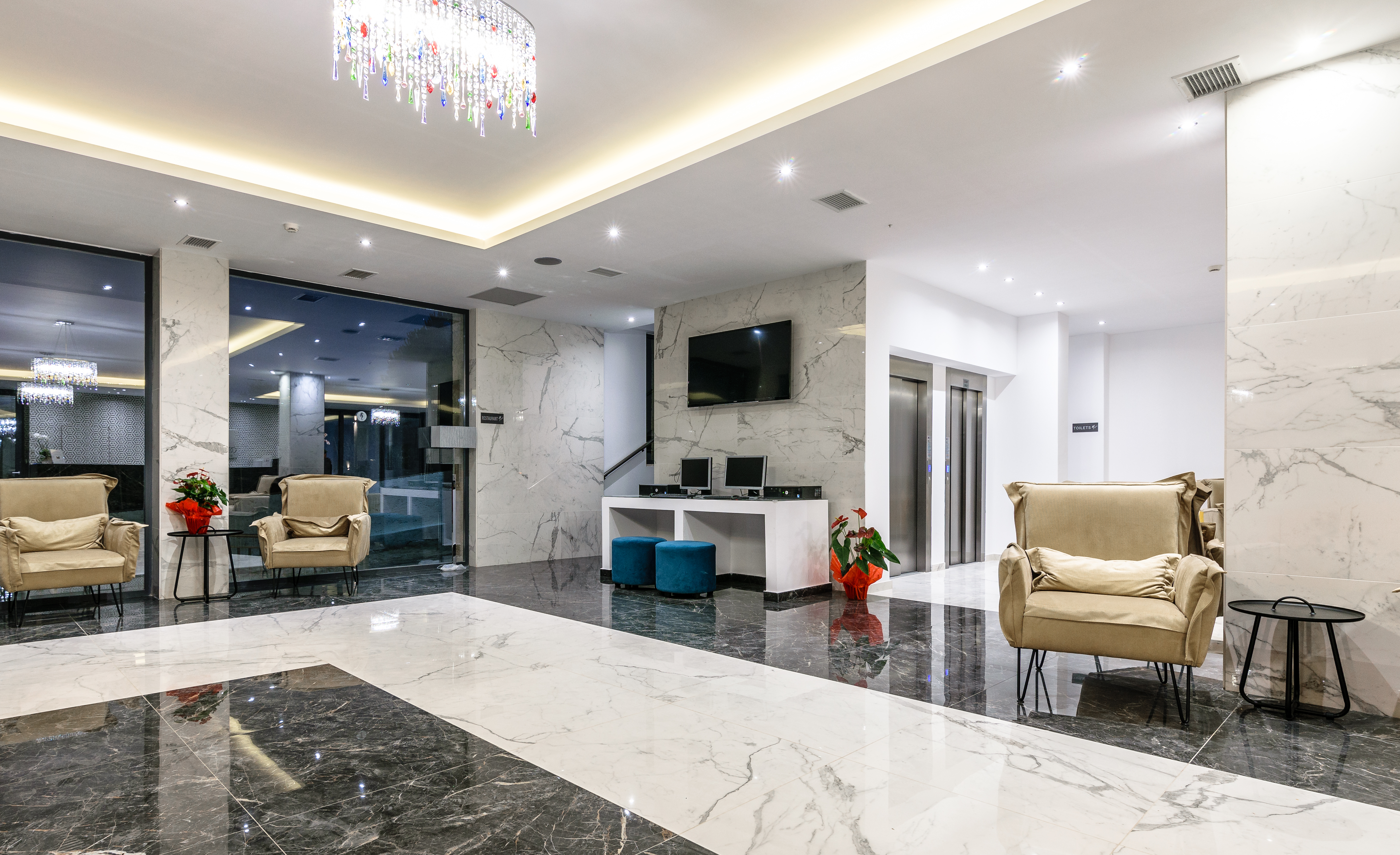 Cavo Orient Beach Hotel