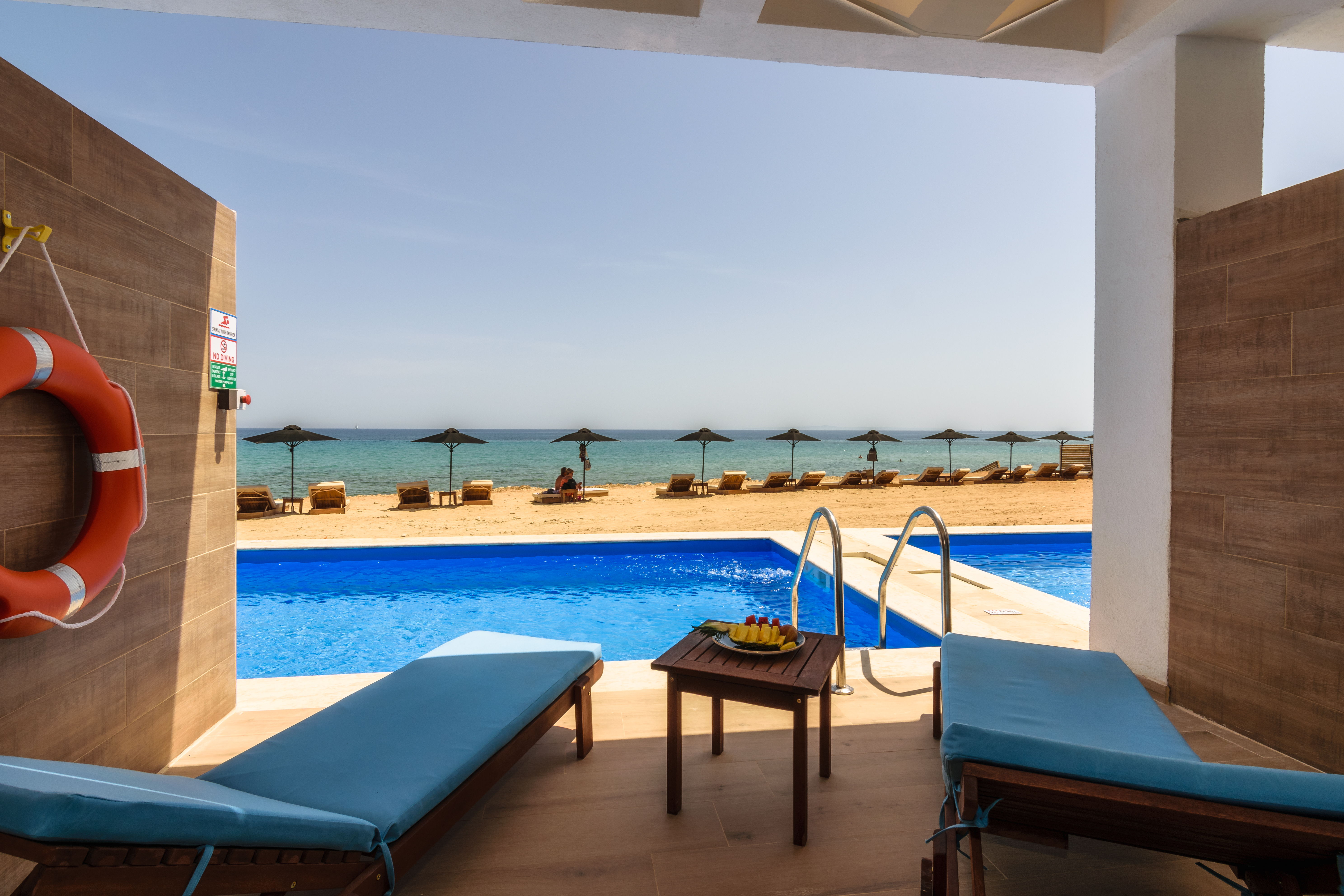 Cavo Orient Beach Hotel