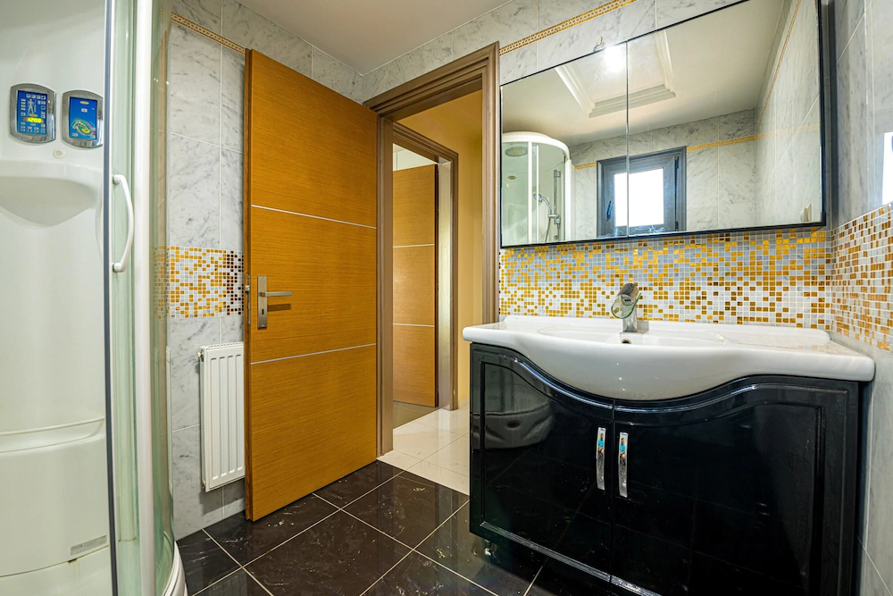 Coronis House