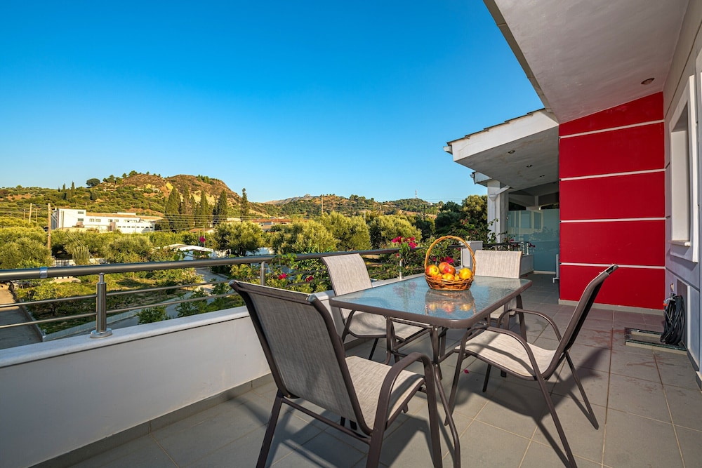 Coronis House