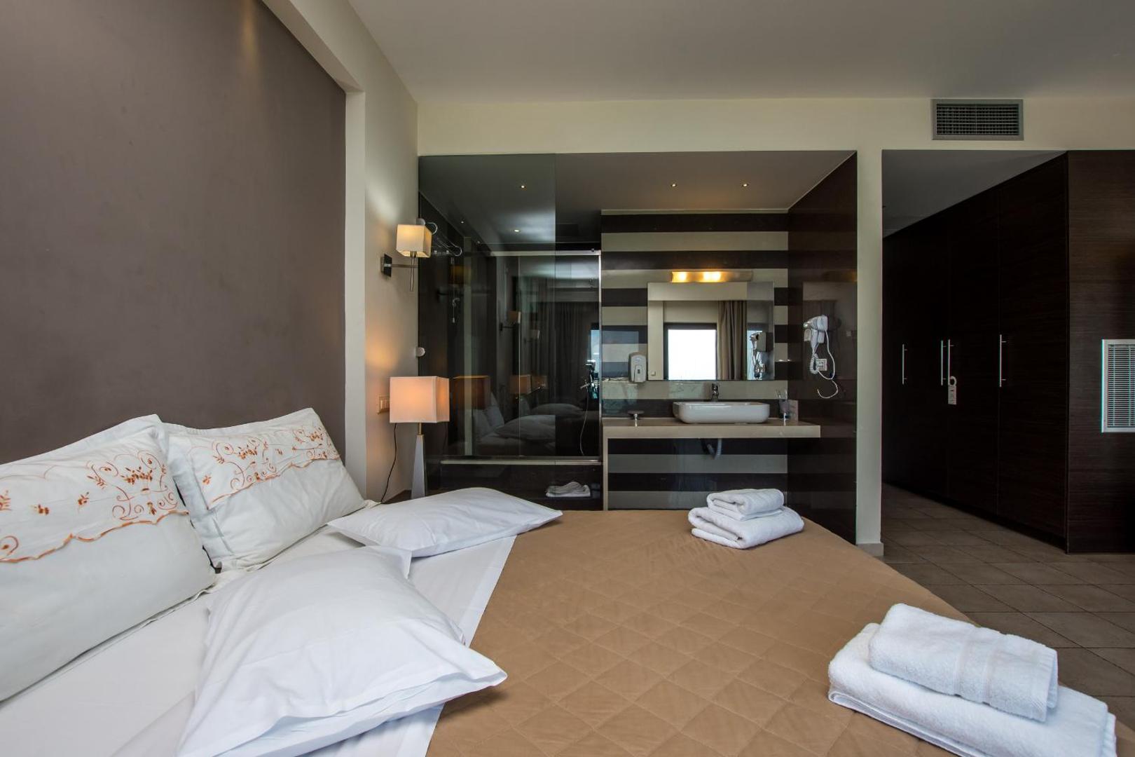 Dali Luxury Rooms
