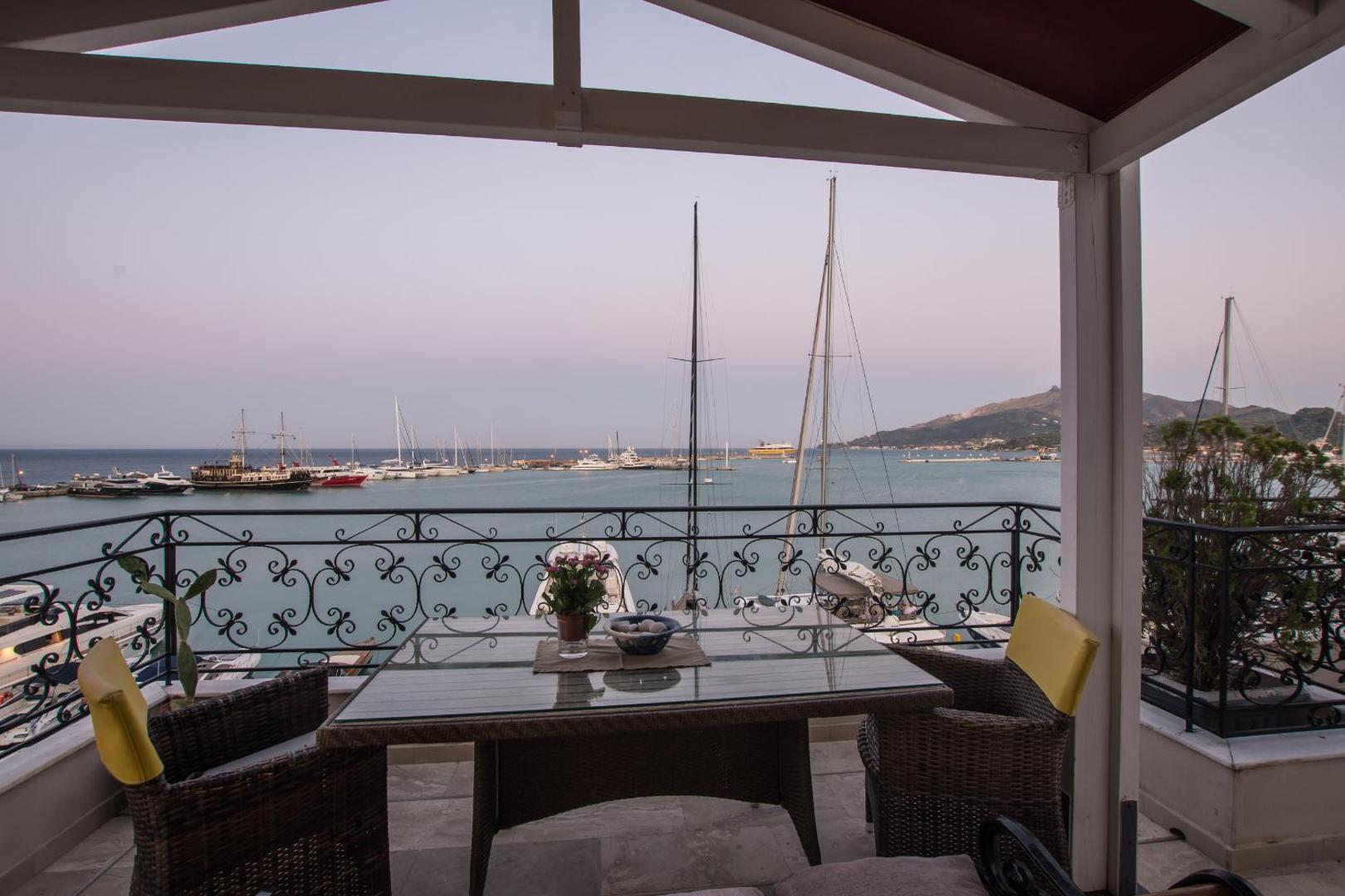 Dali Luxury Rooms