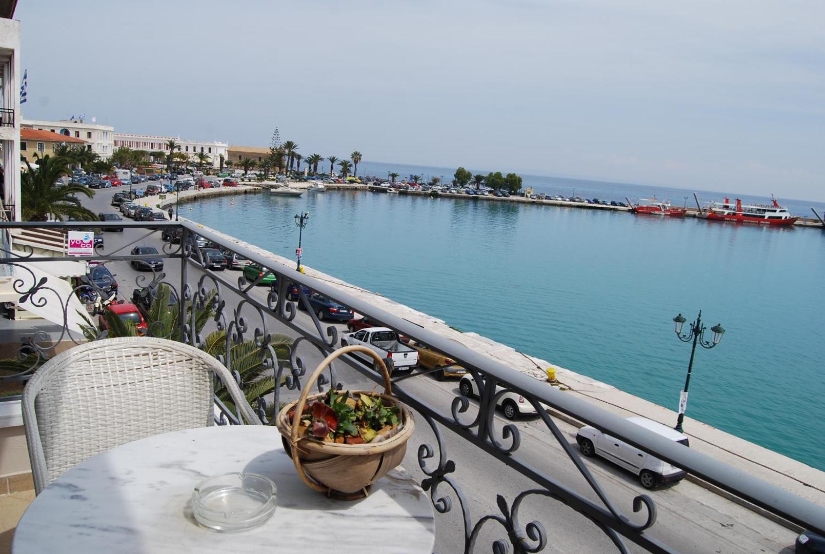 Dali Luxury Rooms