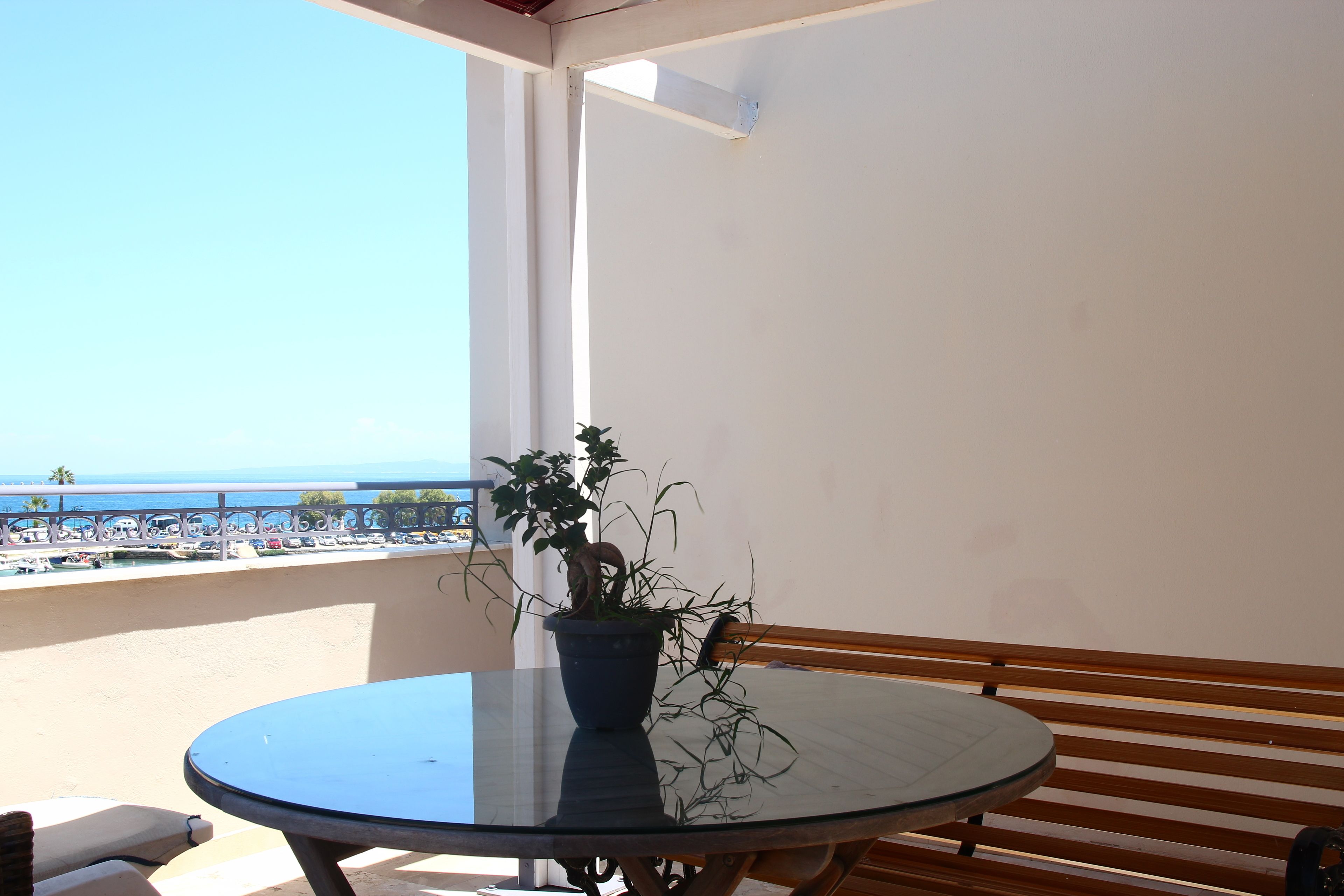 Dali Luxury Rooms