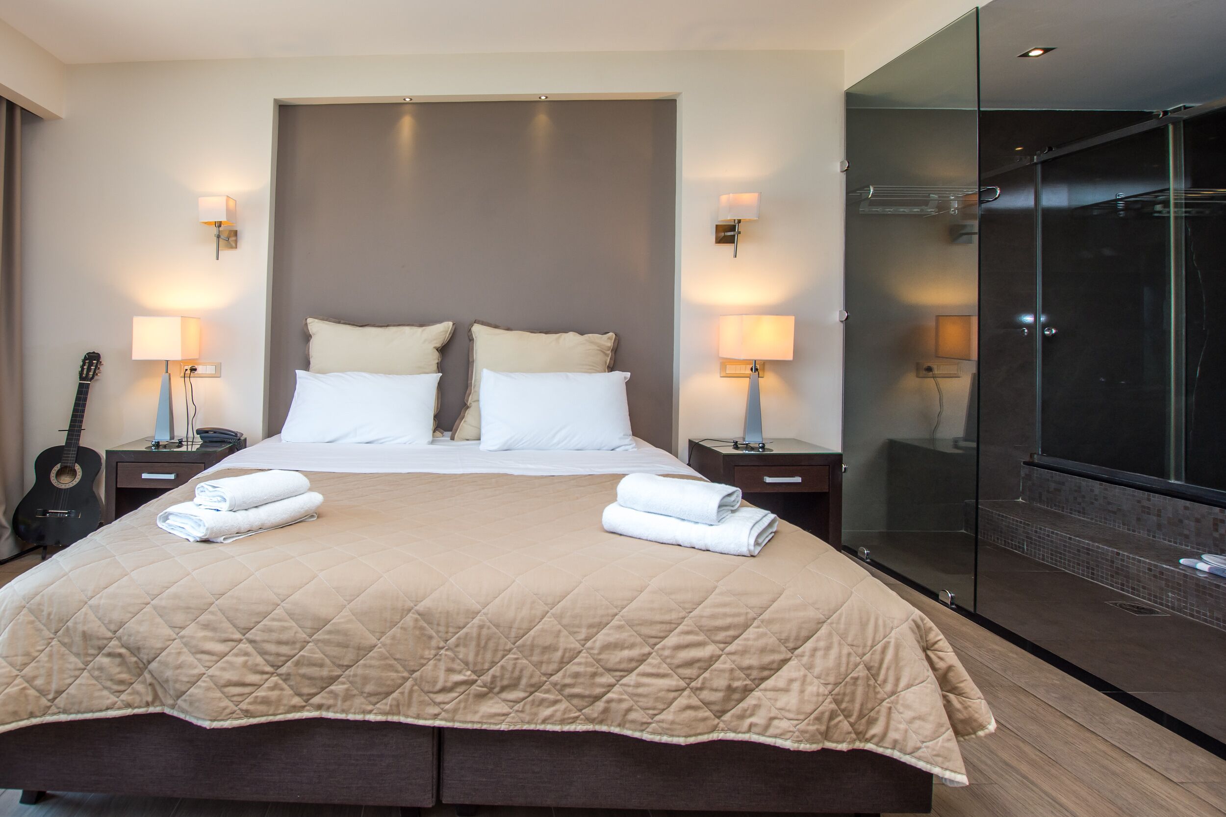 Dali Luxury Rooms
