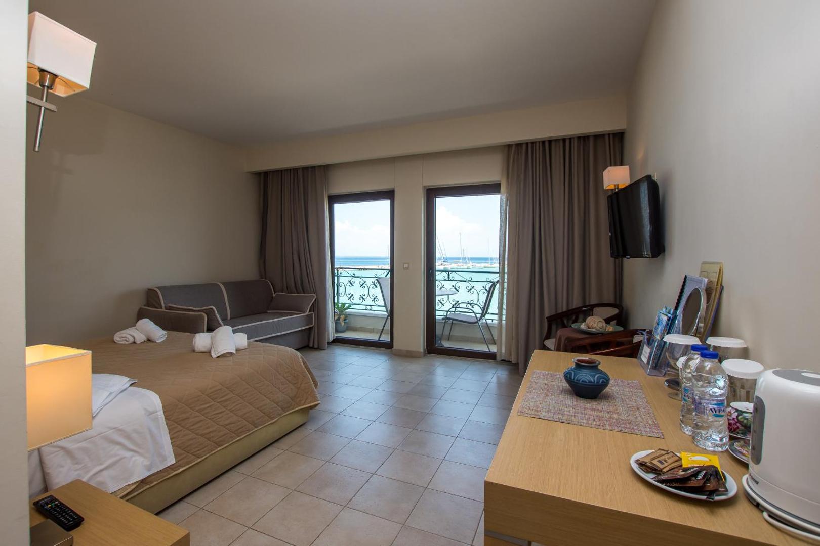 Dali Luxury Rooms