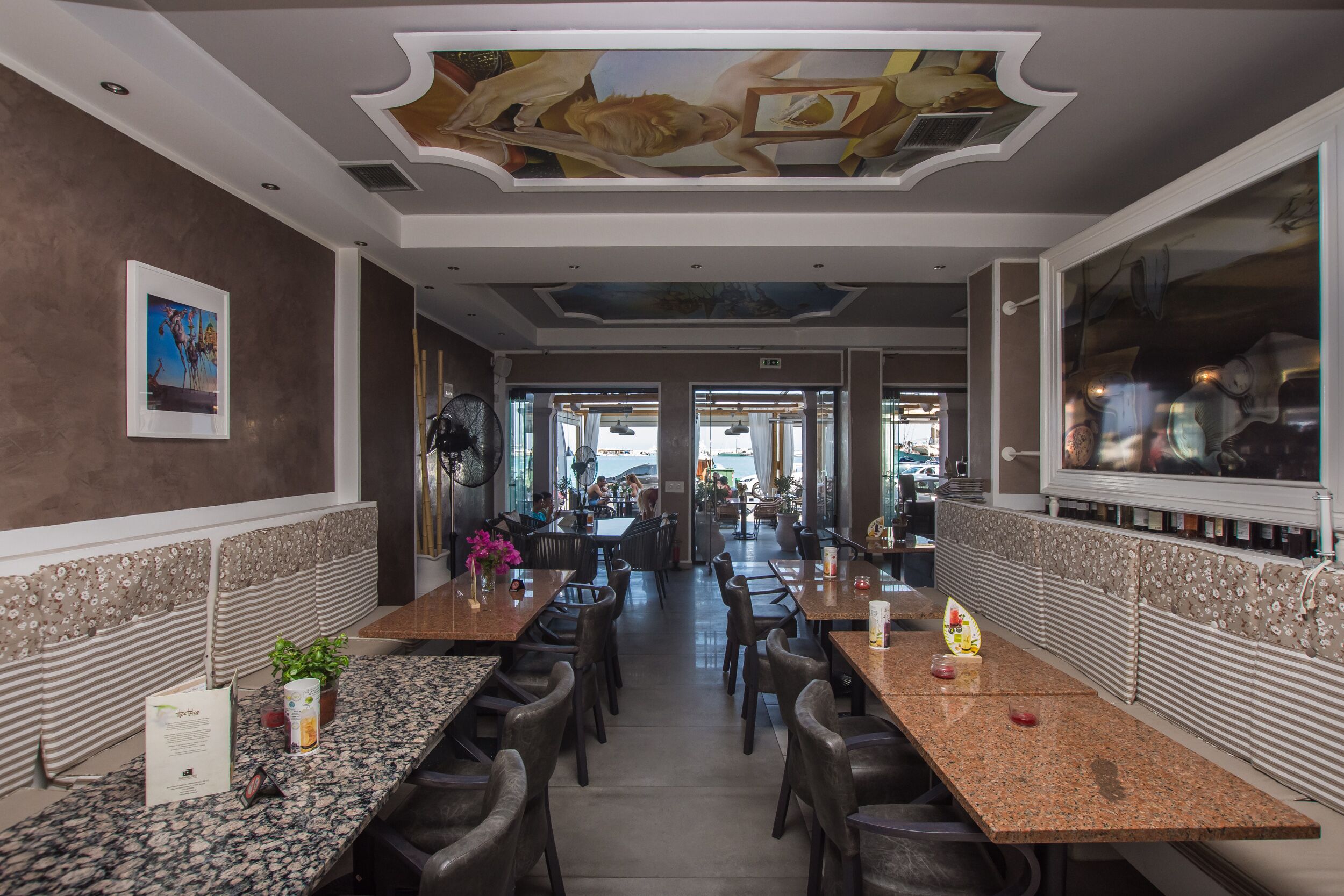 Dali Luxury Rooms