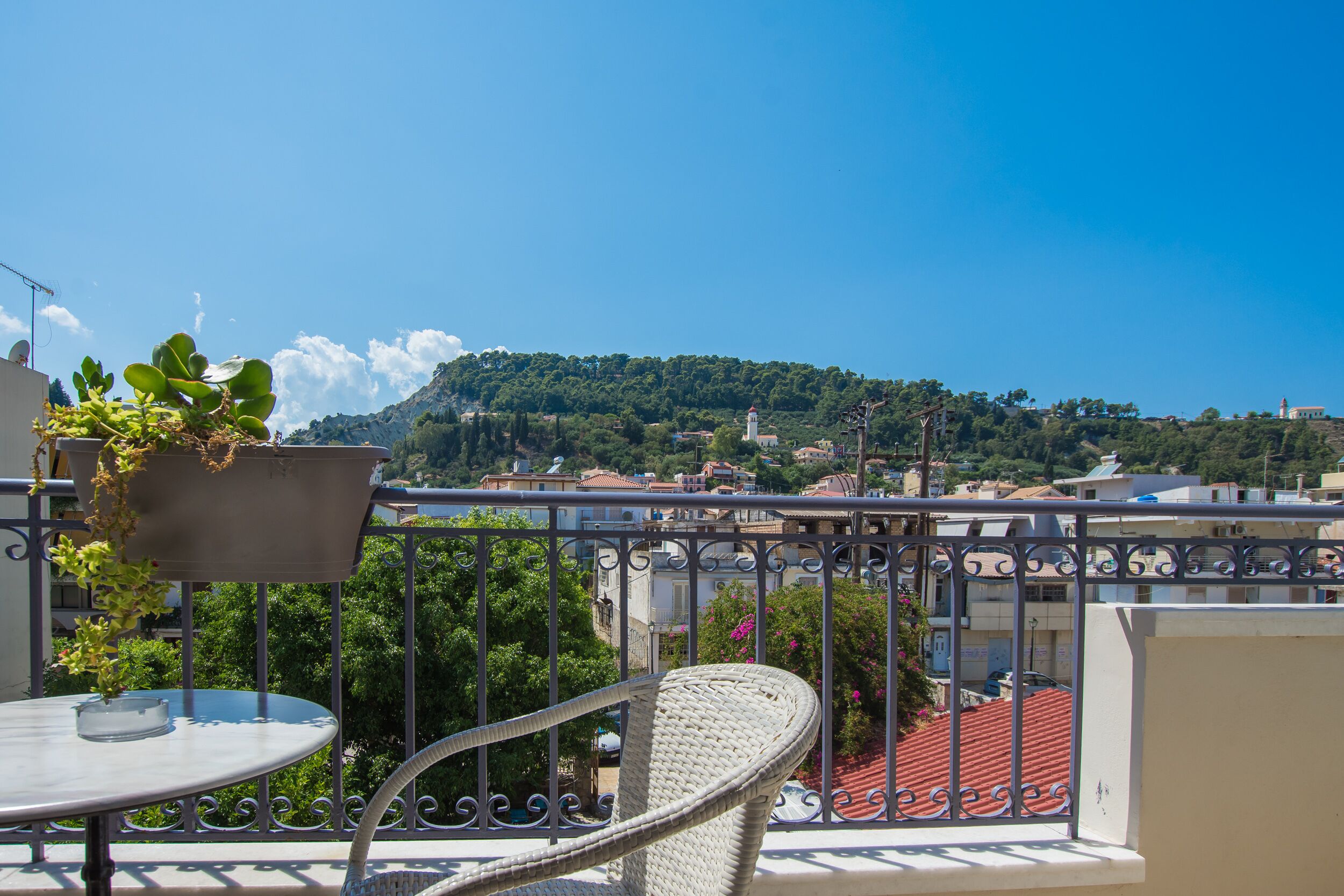 Dali Luxury Rooms