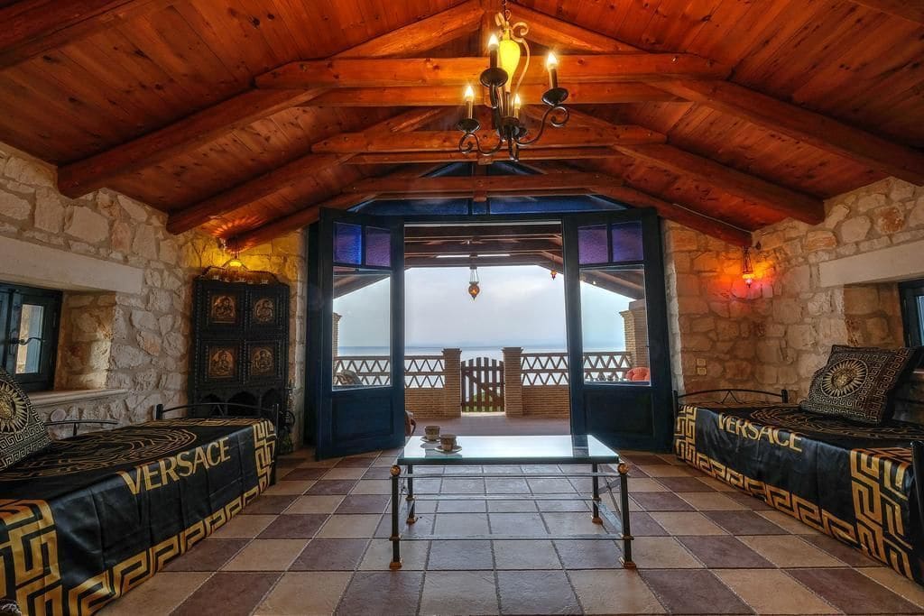 Diamond Suites