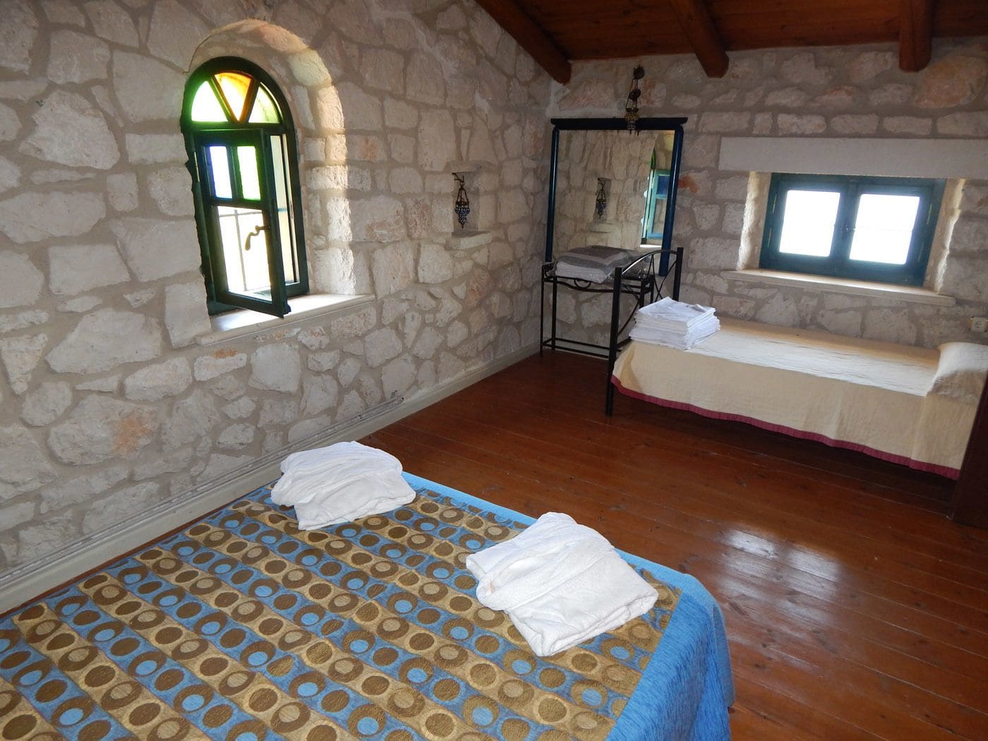 Diamond Suites