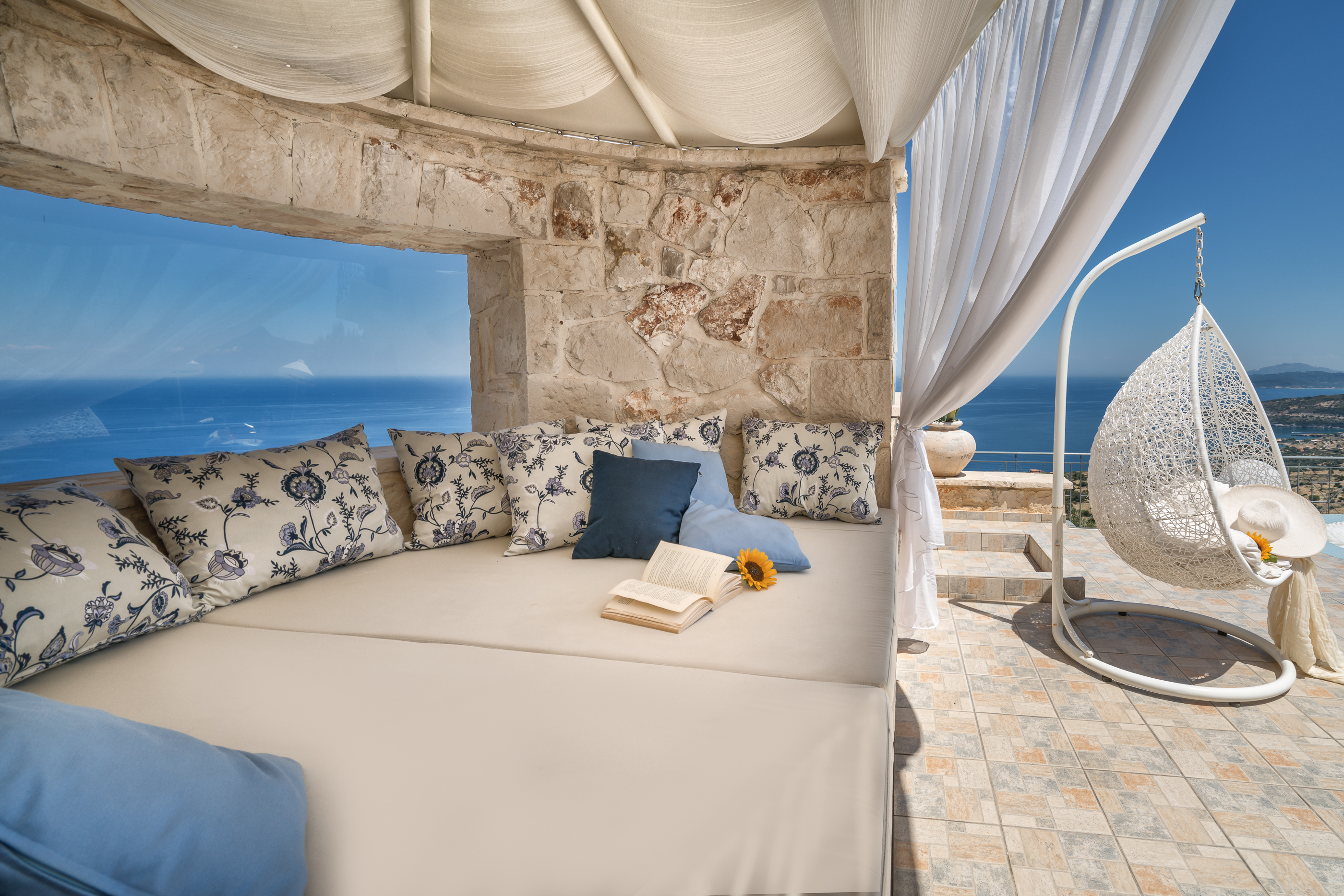 Emerald Villas & Suites