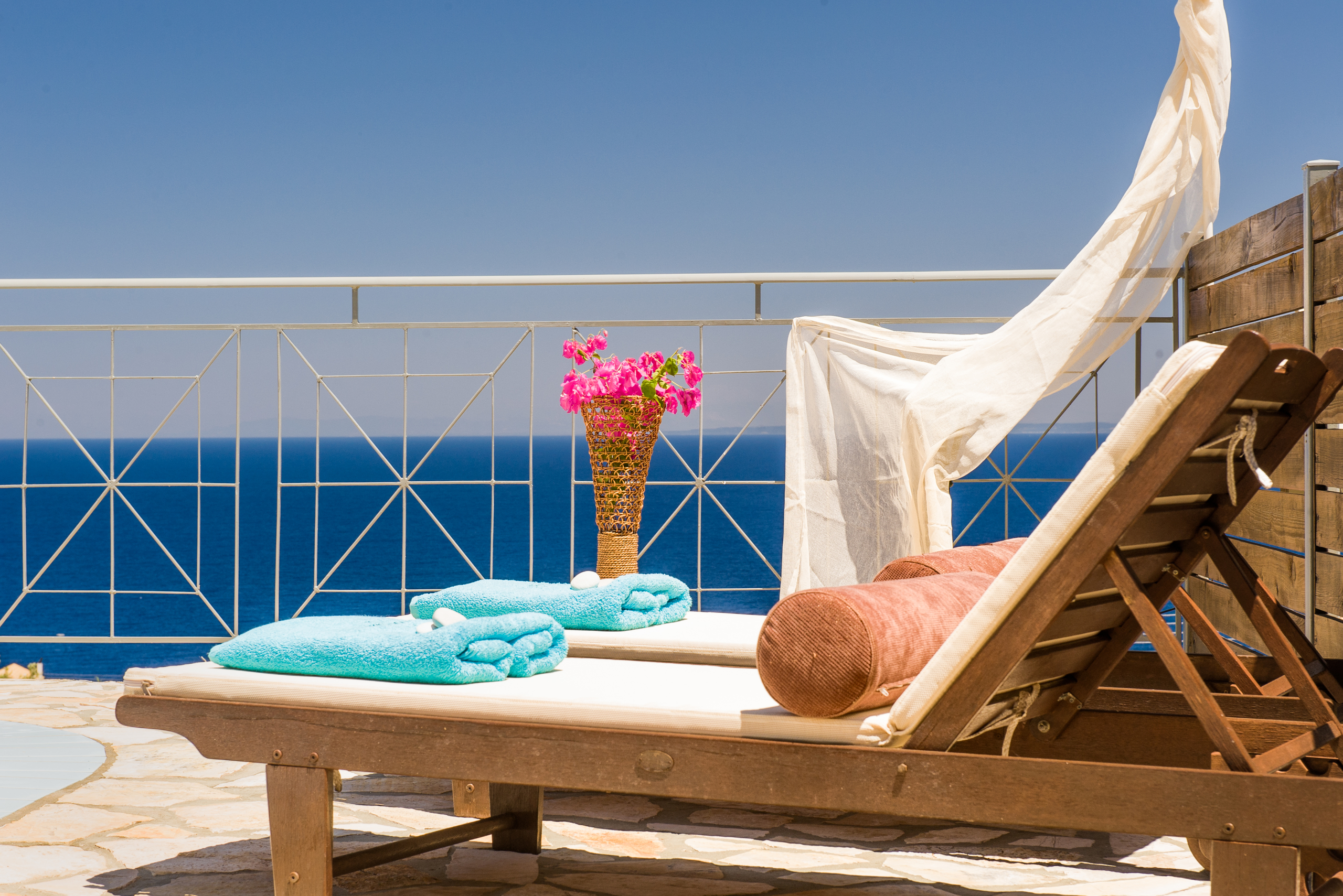Emerald Villas & Suites