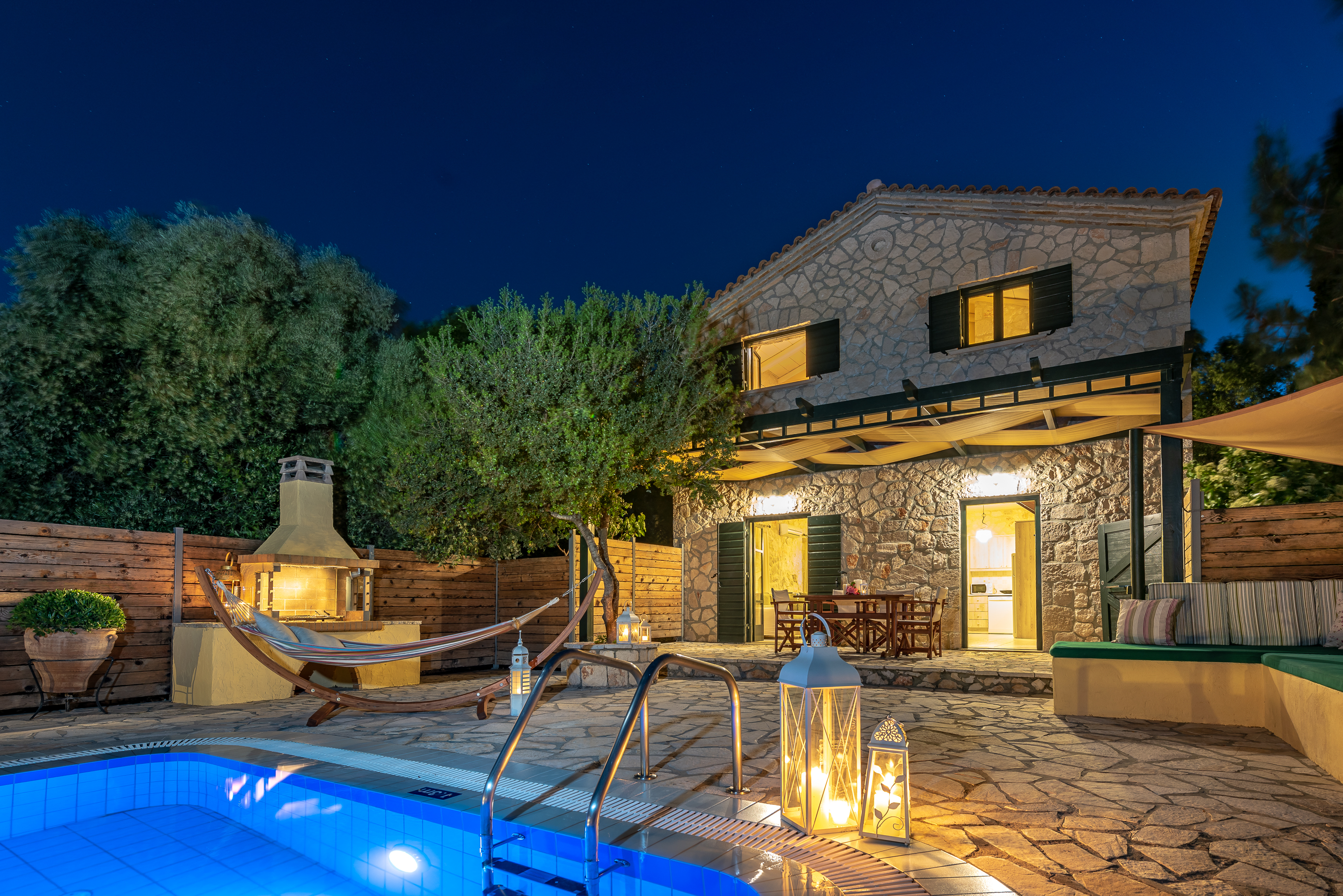 Emerald Villas & Suites