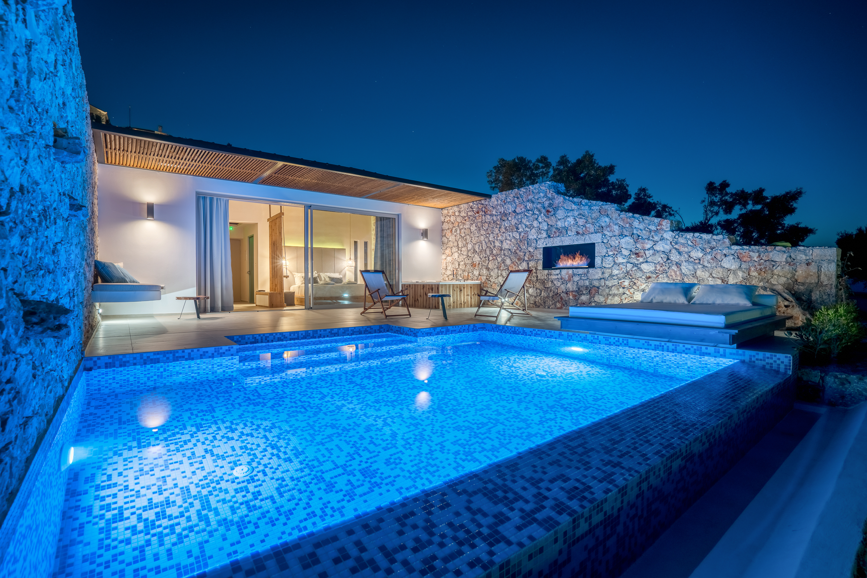 Emerald Villas & Suites