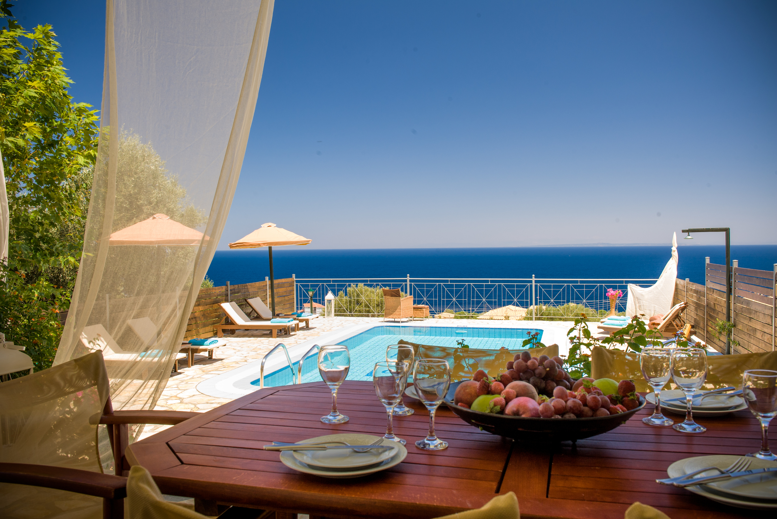 Emerald Villas & Suites