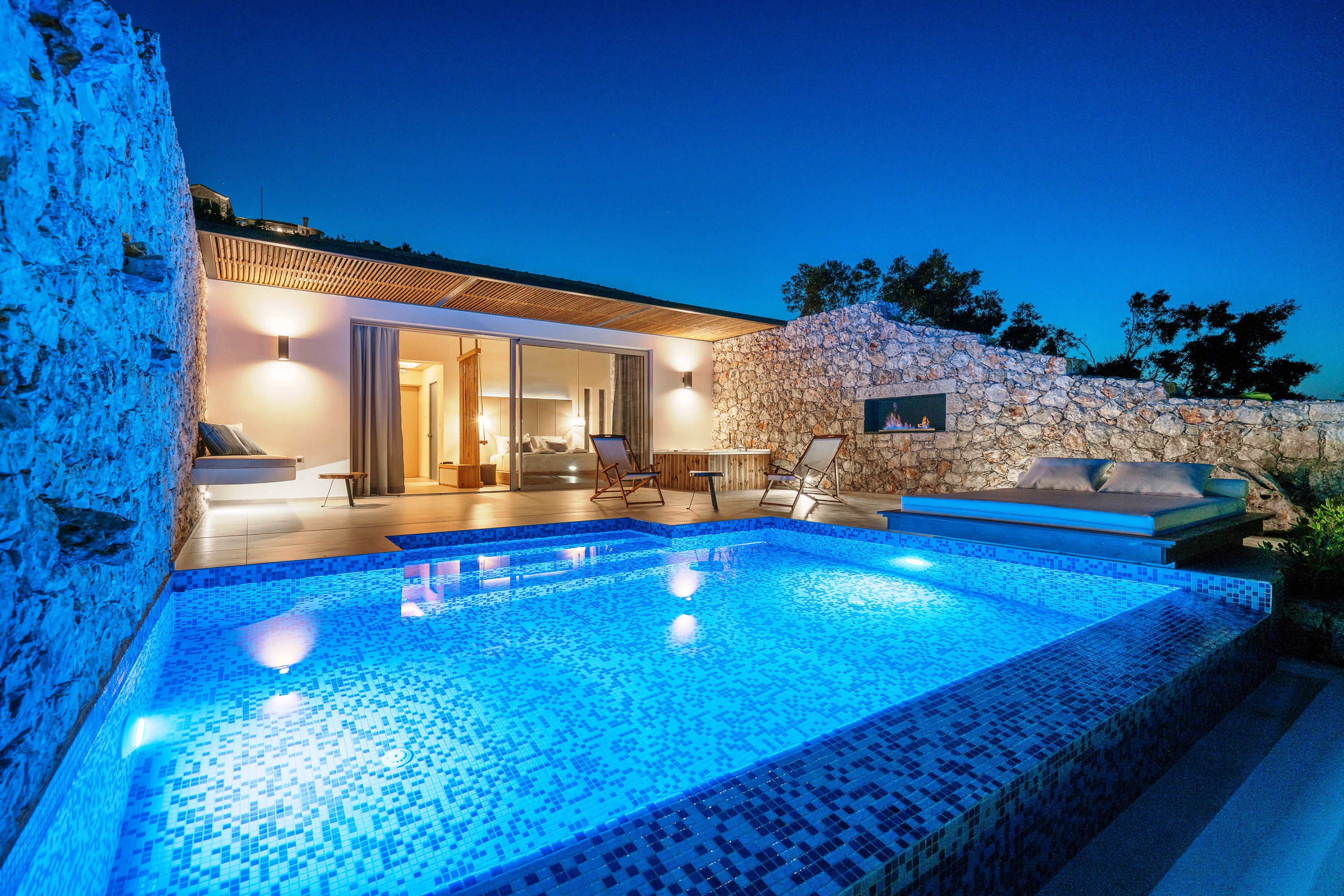 Emerald Villas & Suites