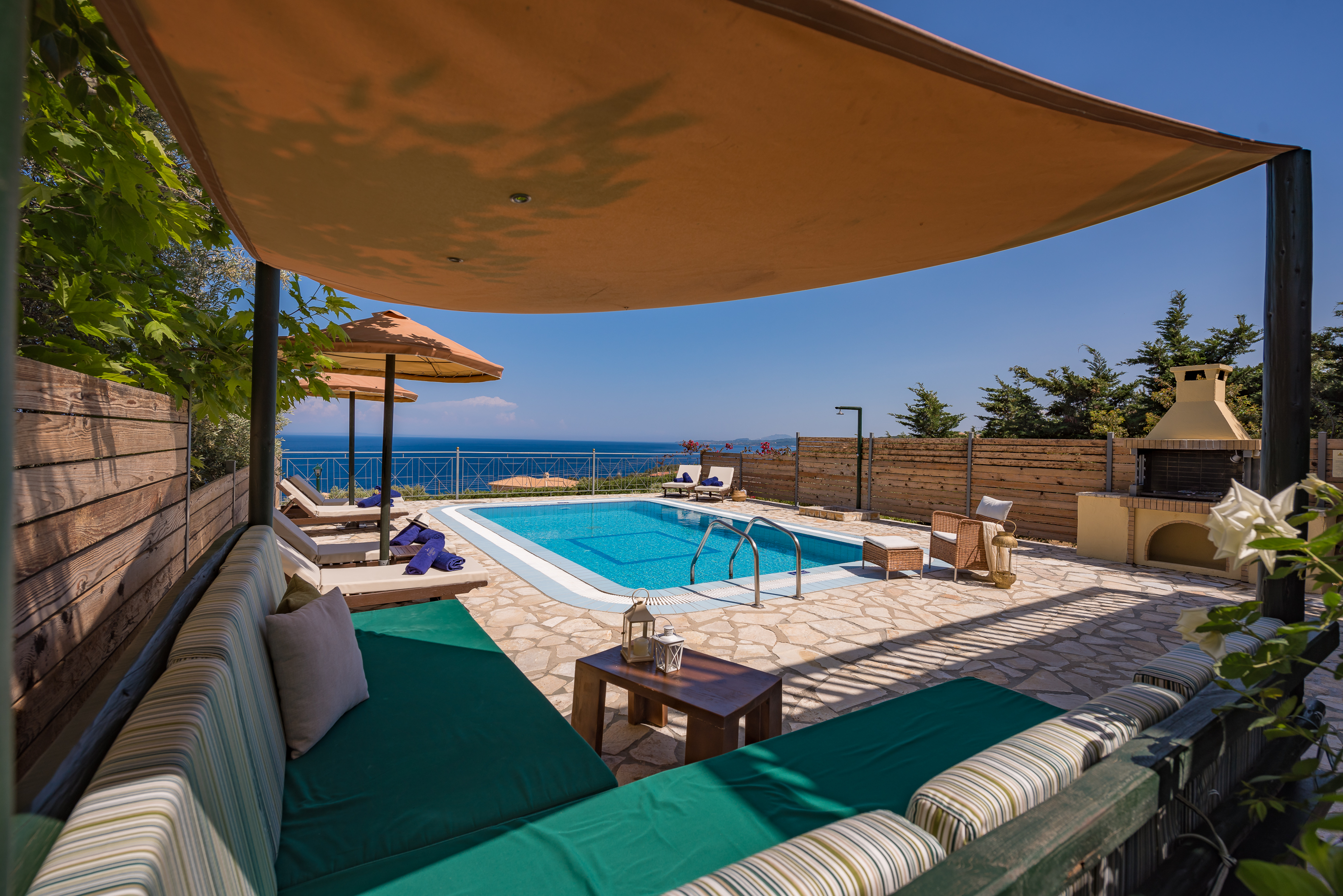 Emerald Villas & Suites