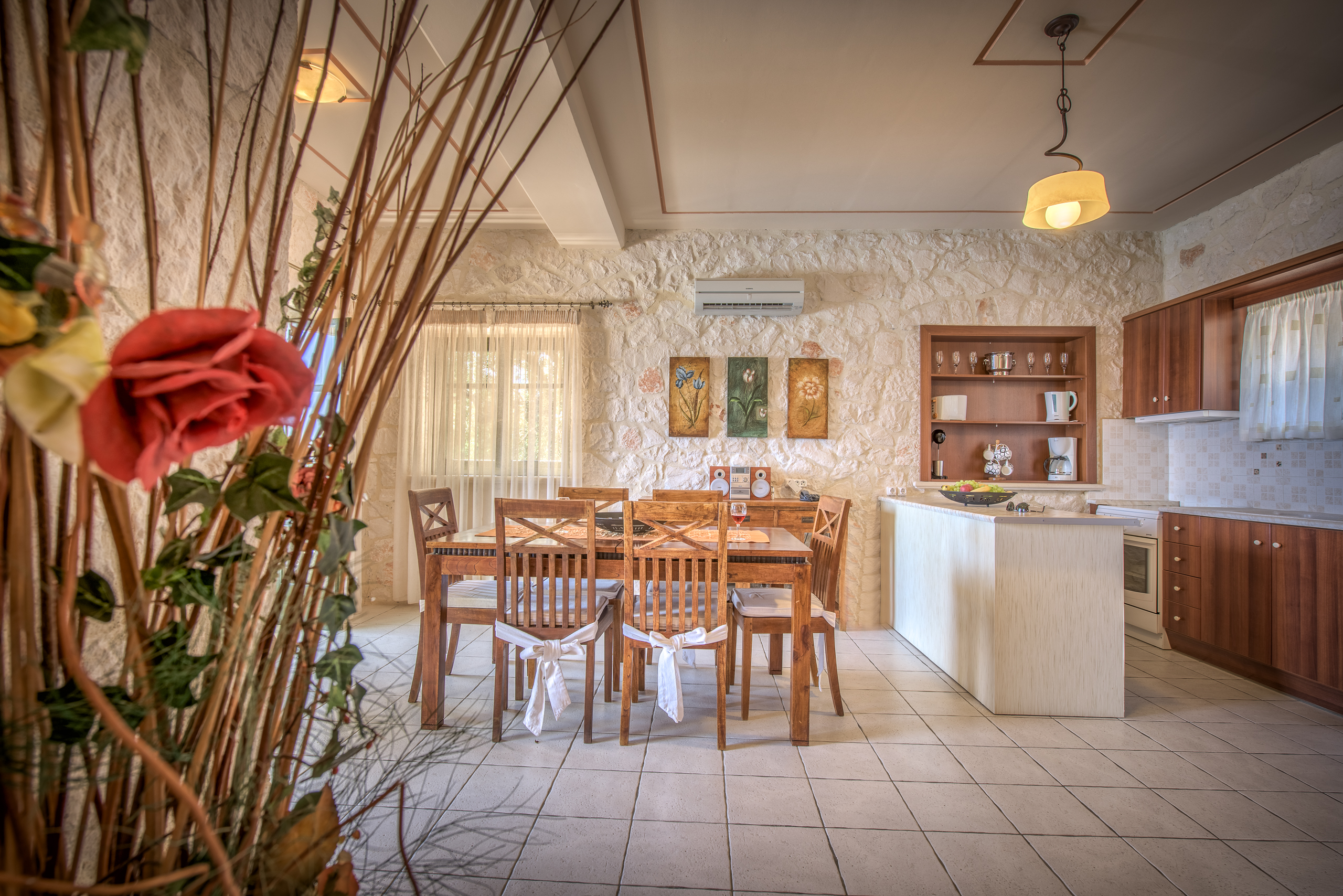 Emerald Villas & Suites