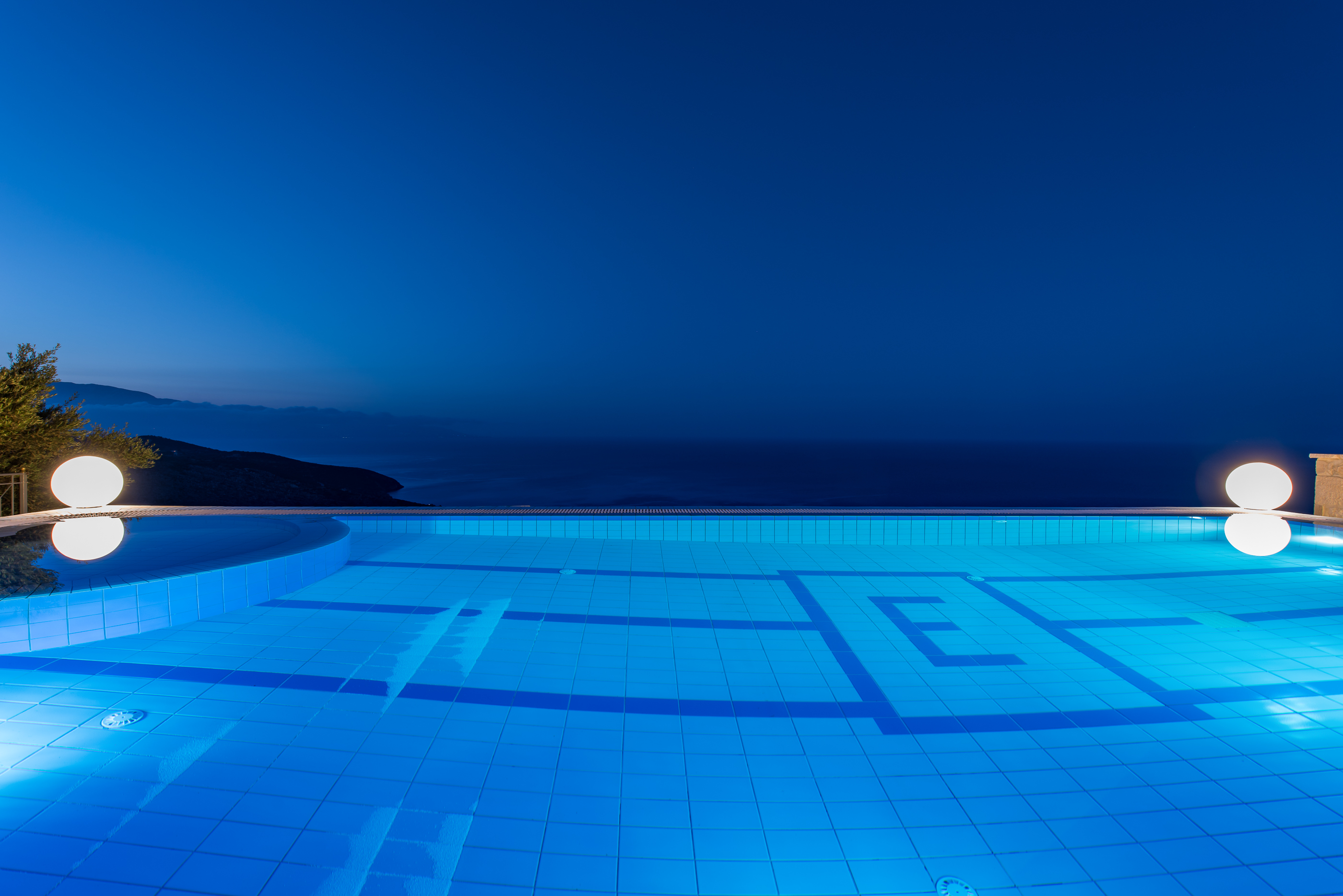 Emerald Villas & Suites
