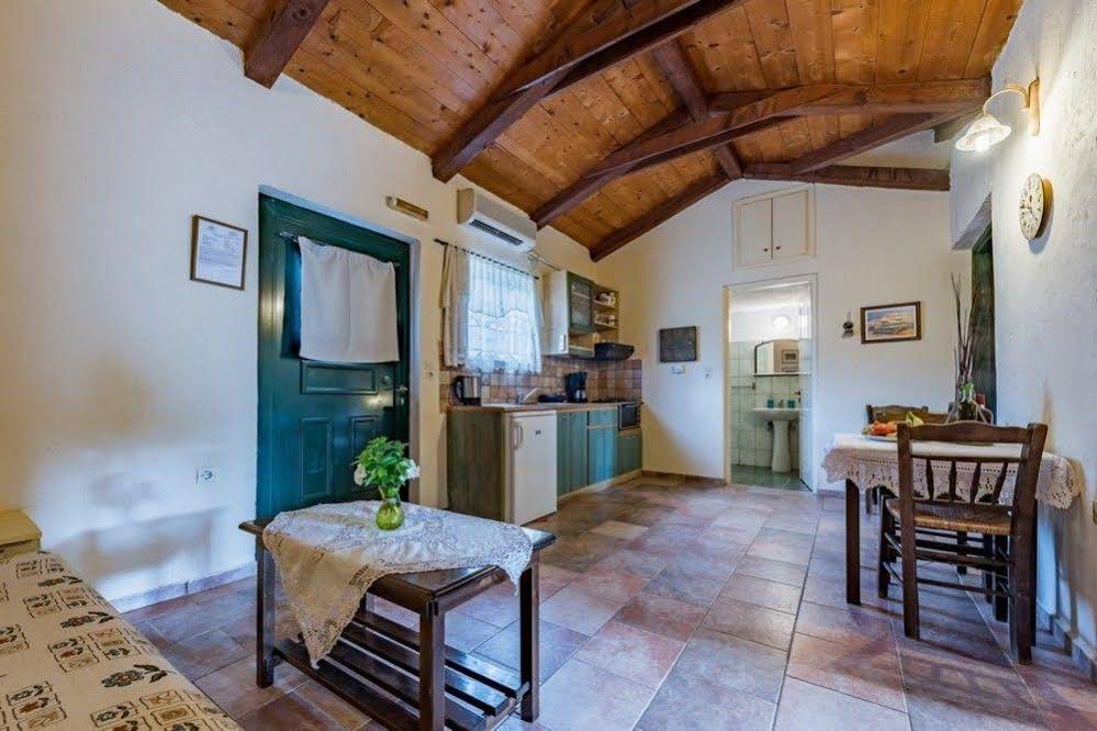 Ilyessa Cottages