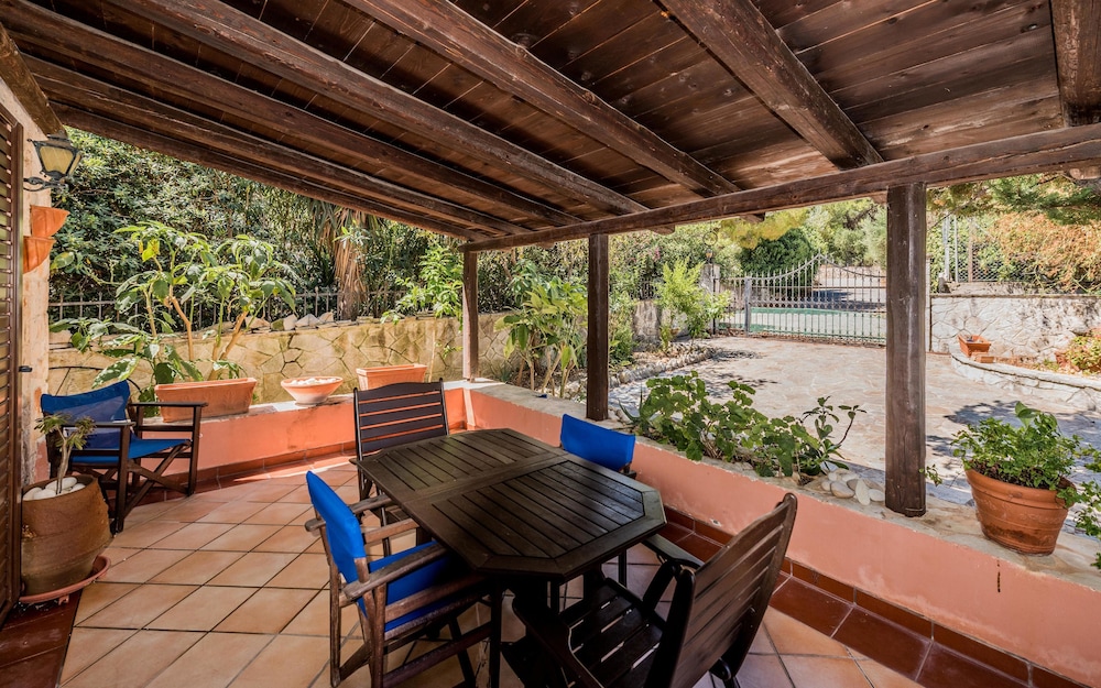 Jps Stone Villa