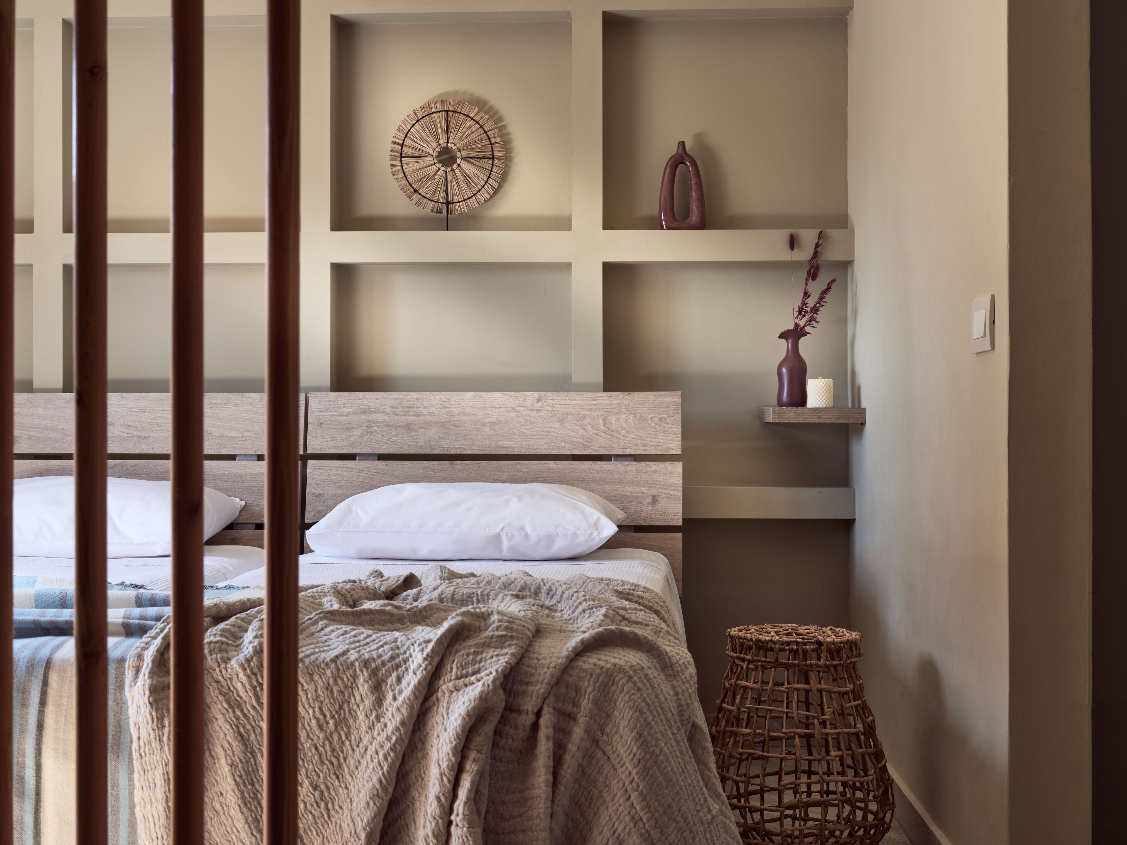 Laura Suites