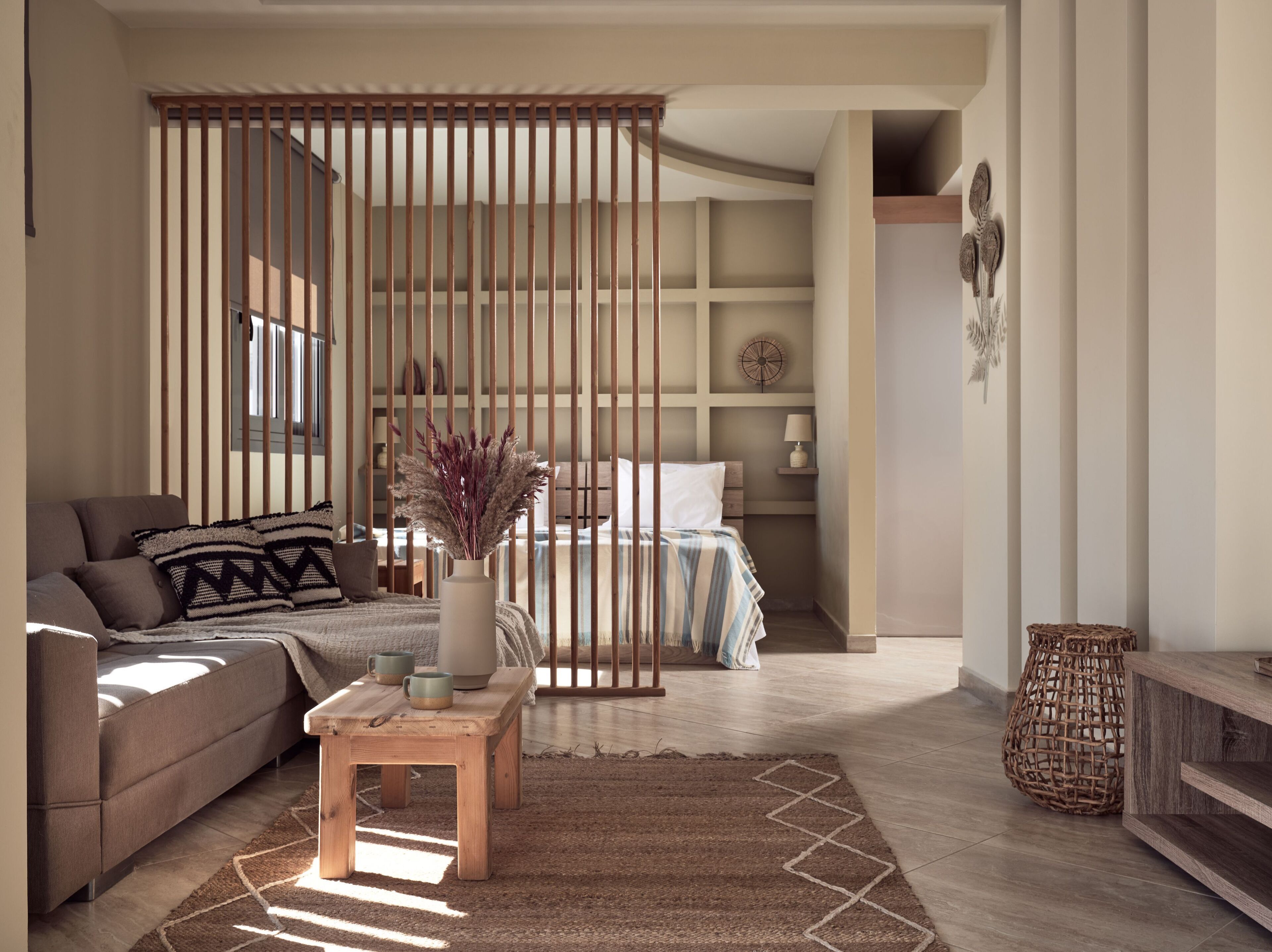 Laura Suites