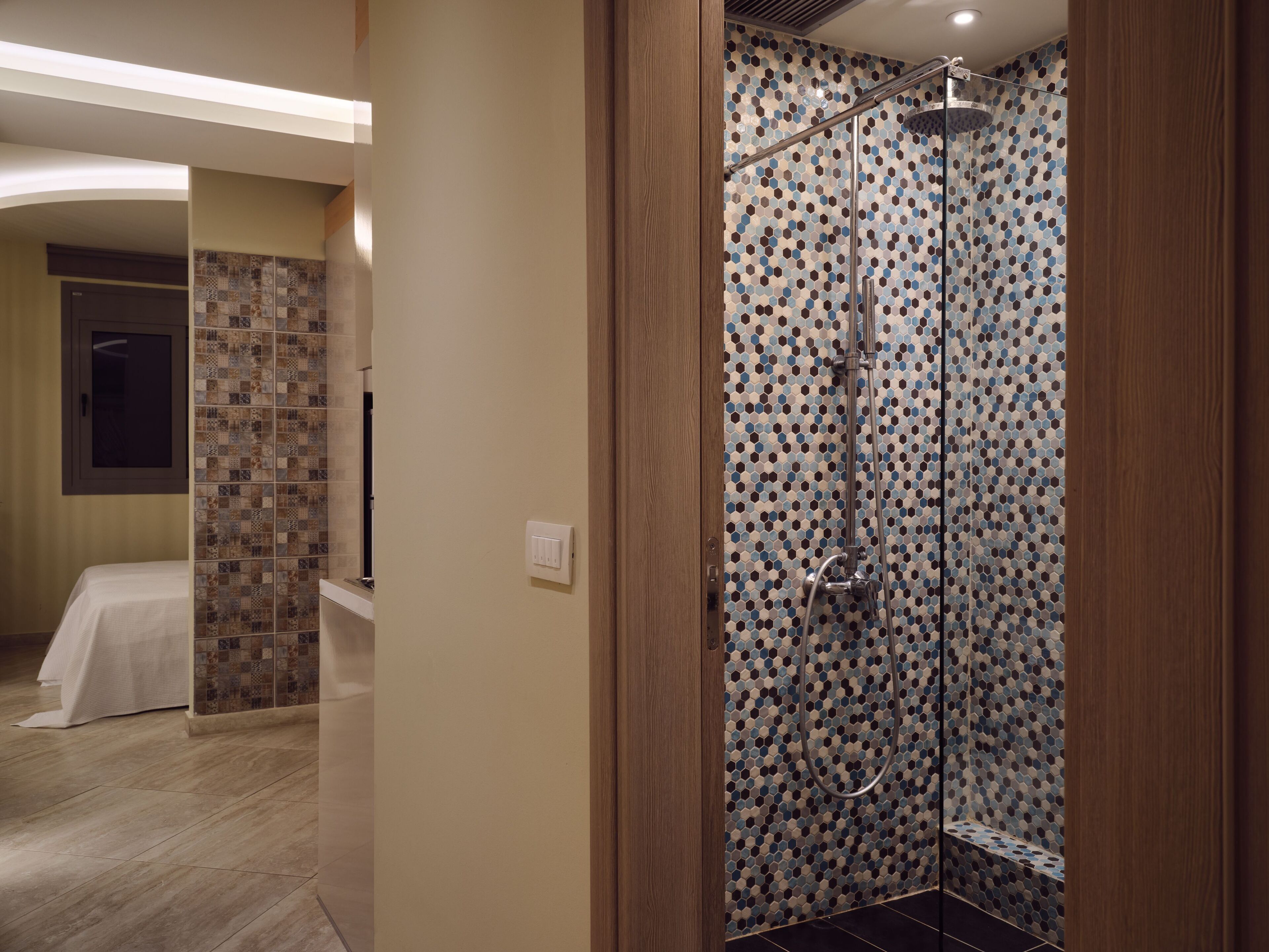 Laura Suites