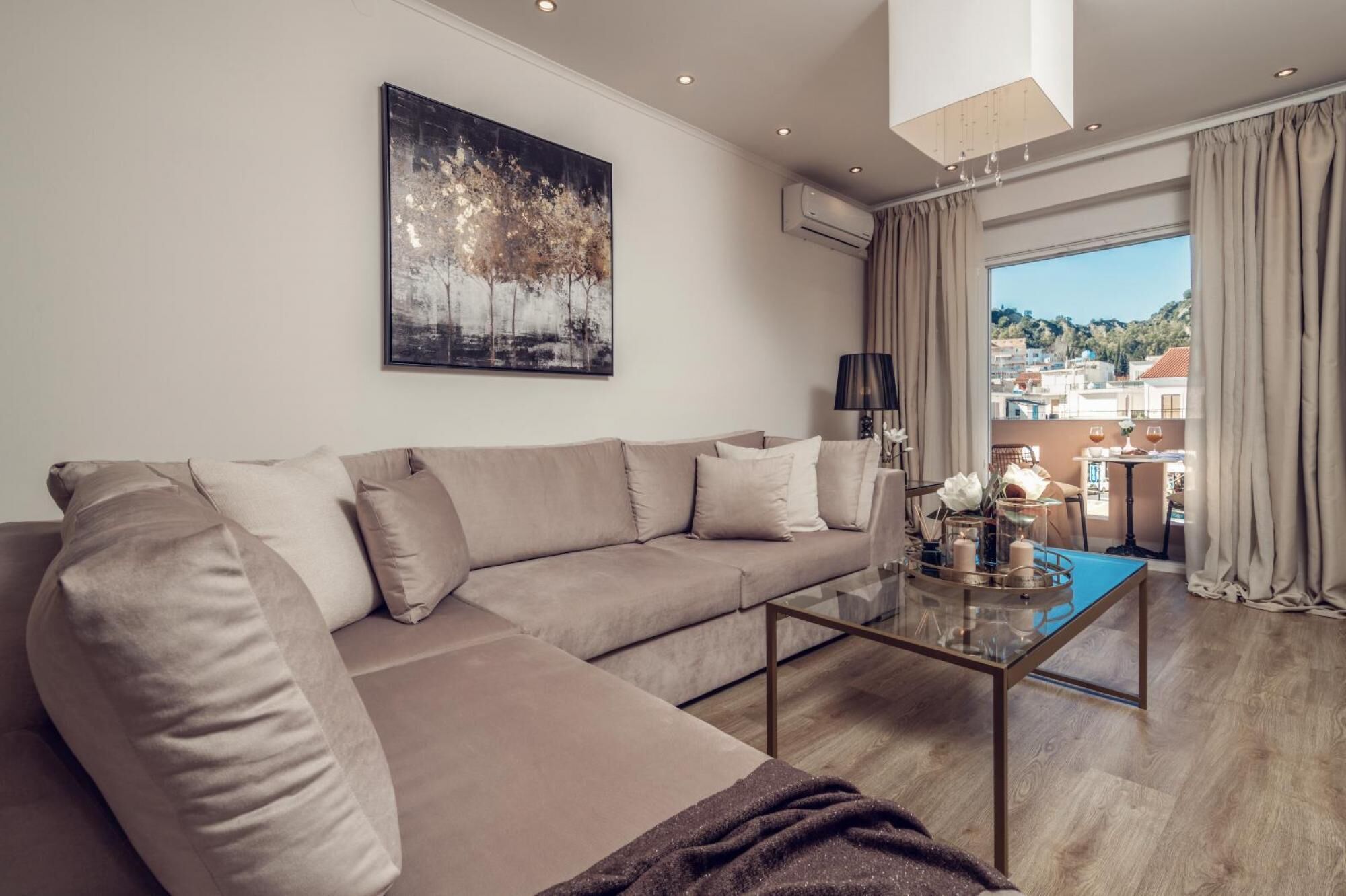 Maison Downtown Luxury Apartments