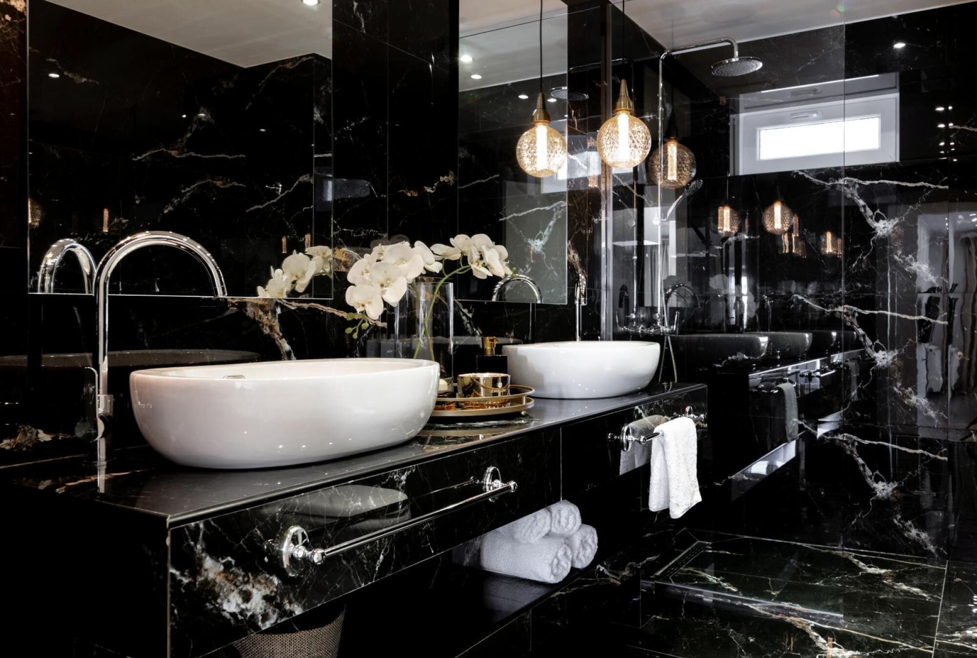 Maison Downtown Luxury Apartments