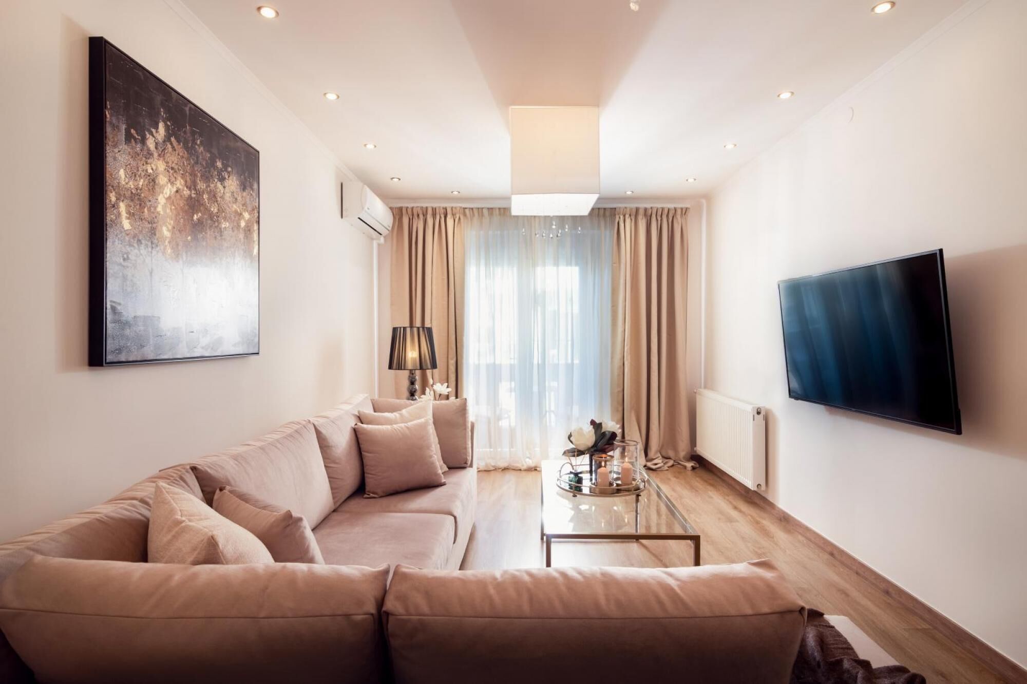 Maison Downtown Luxury Apartments