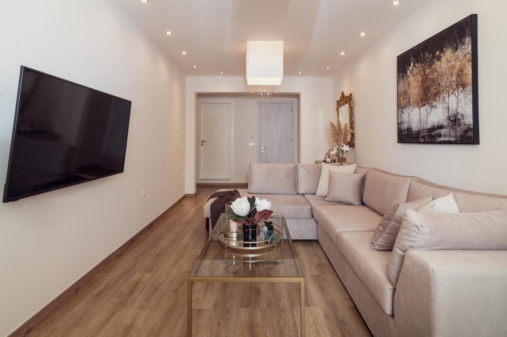 Maison Downtown Luxury Apartments