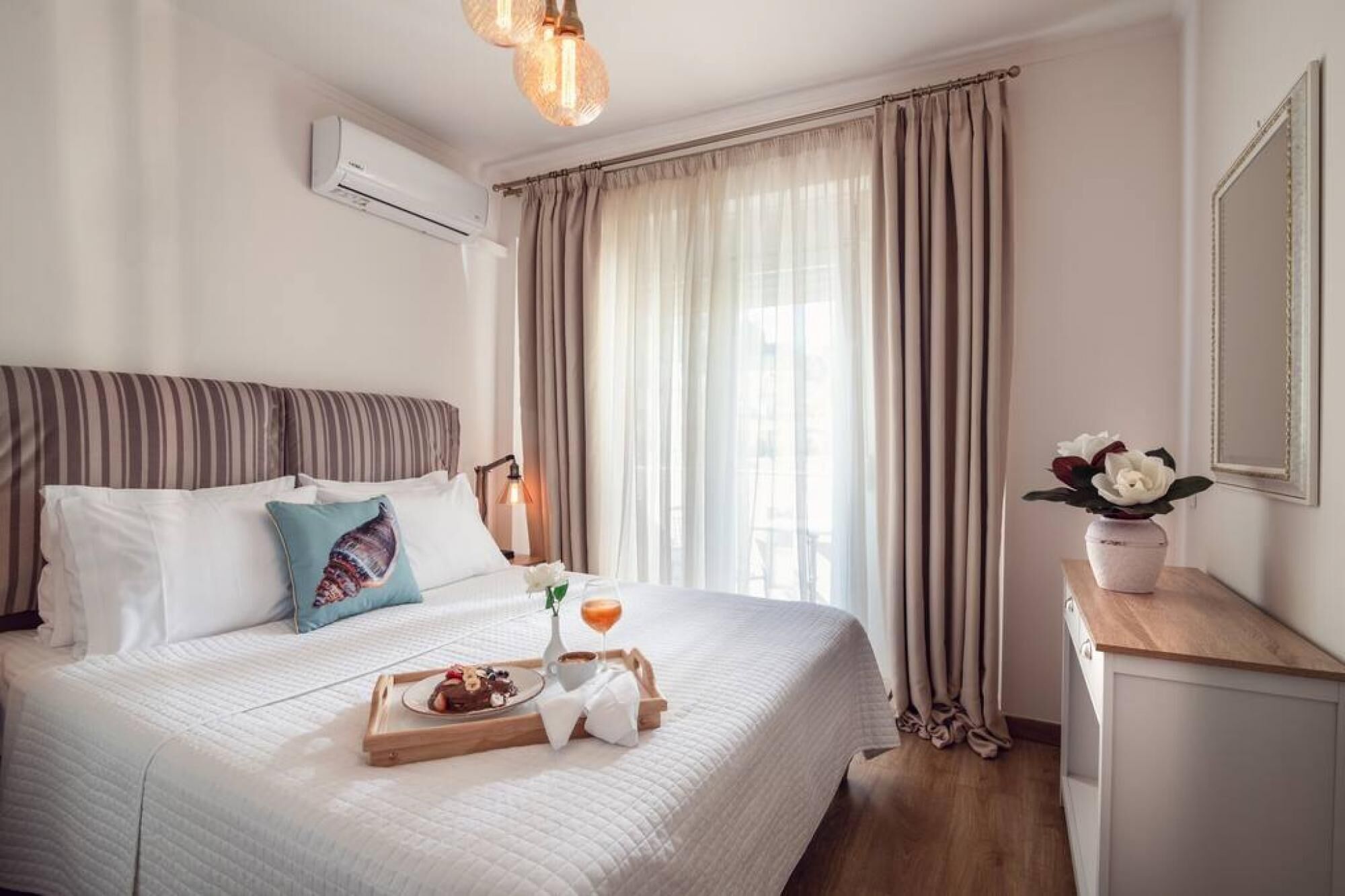 Maison Downtown Luxury Apartments