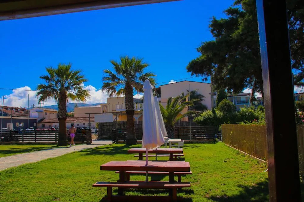 Medousa Apartments