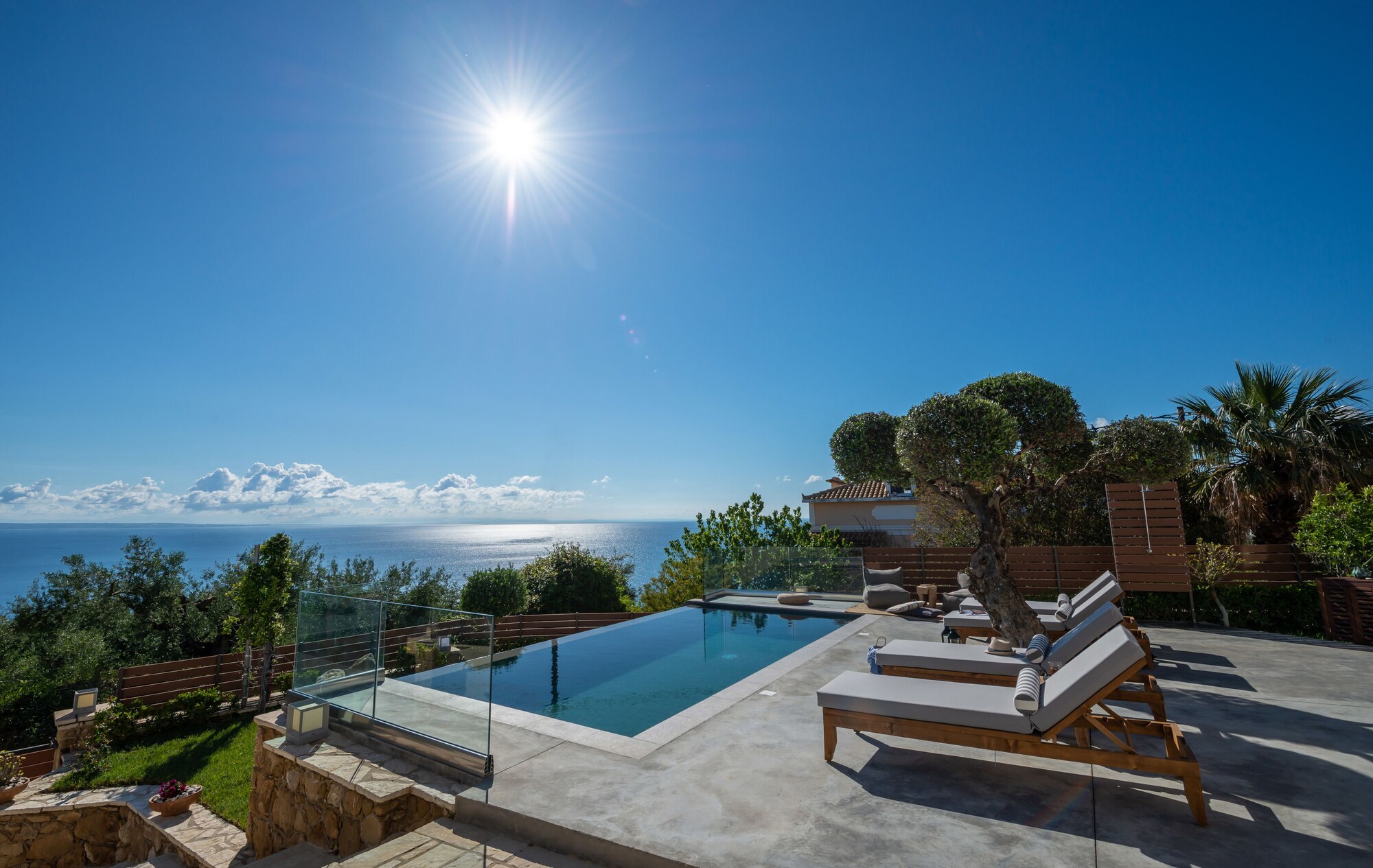 Pasithea Elegant Villa