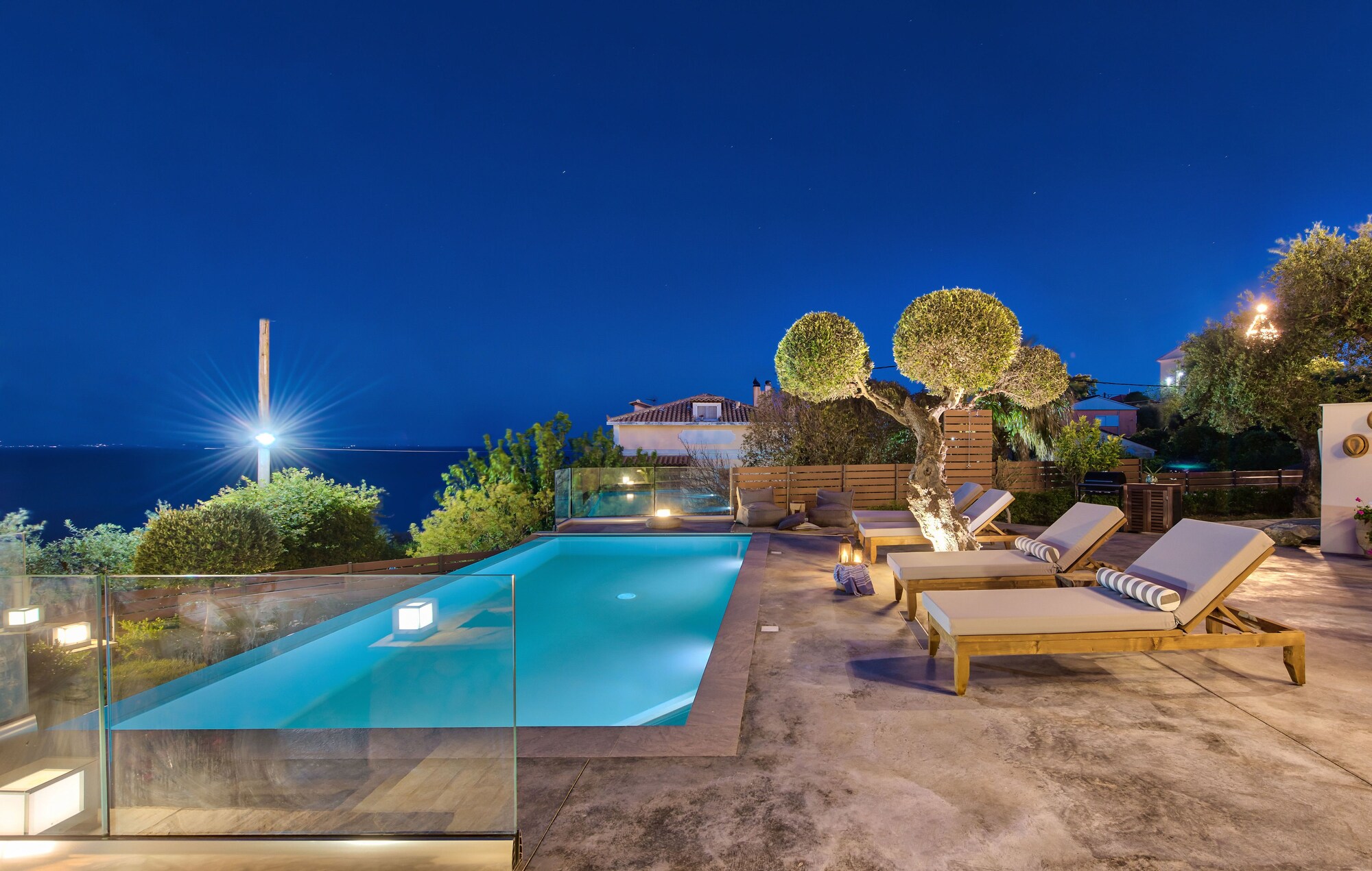 Pasithea Elegant Villa