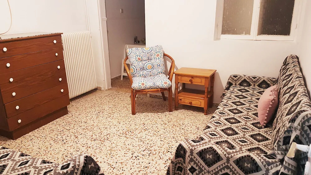 Reggina's Zante House