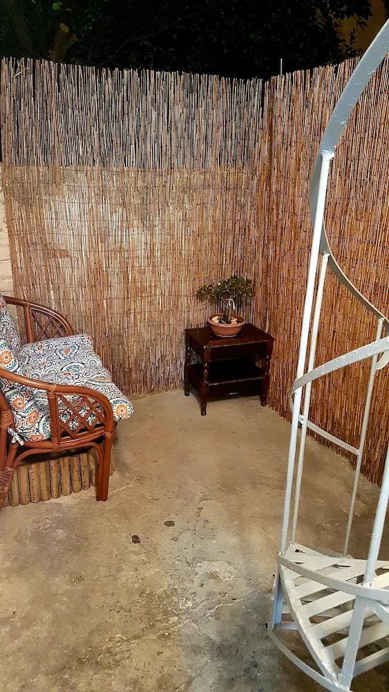 Reggina's Zante House