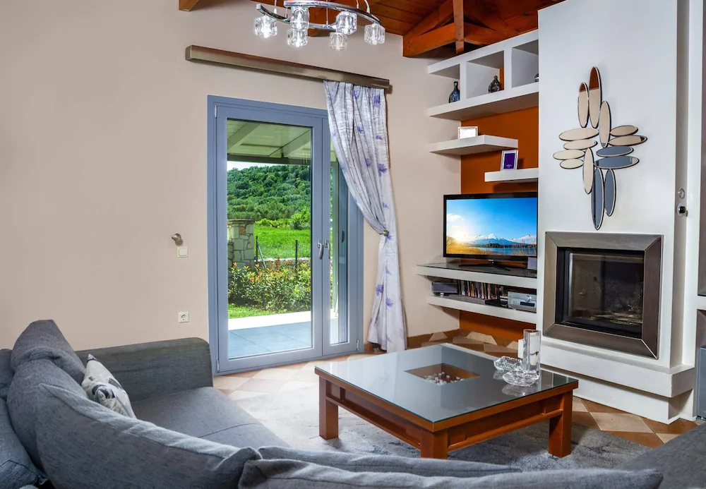 Tsoukalas Residence