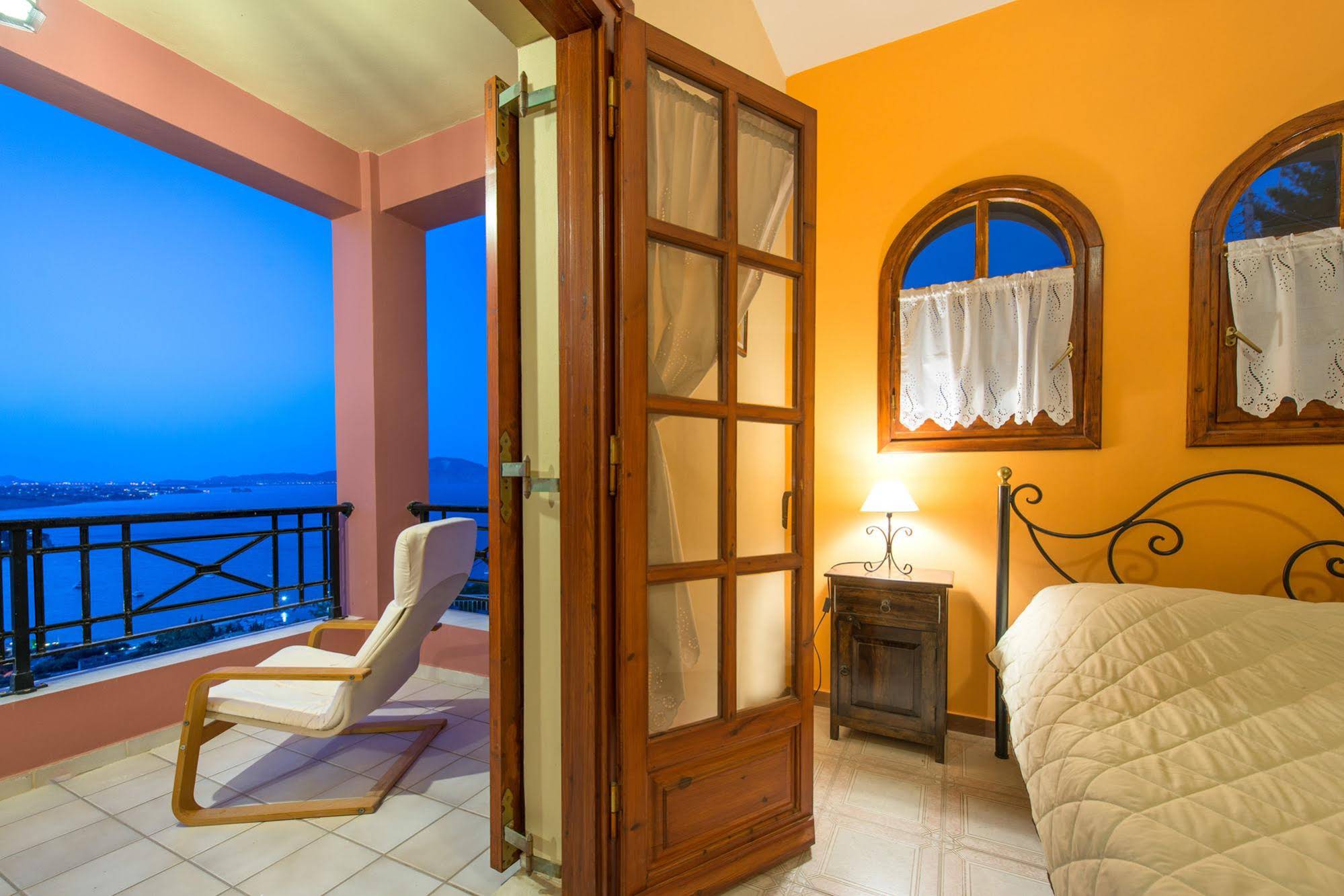 Villa Eora