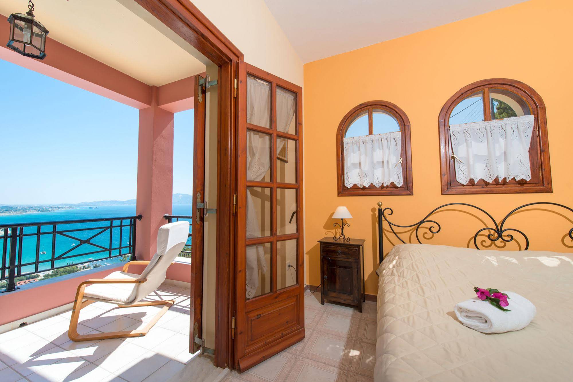 Villa Eora