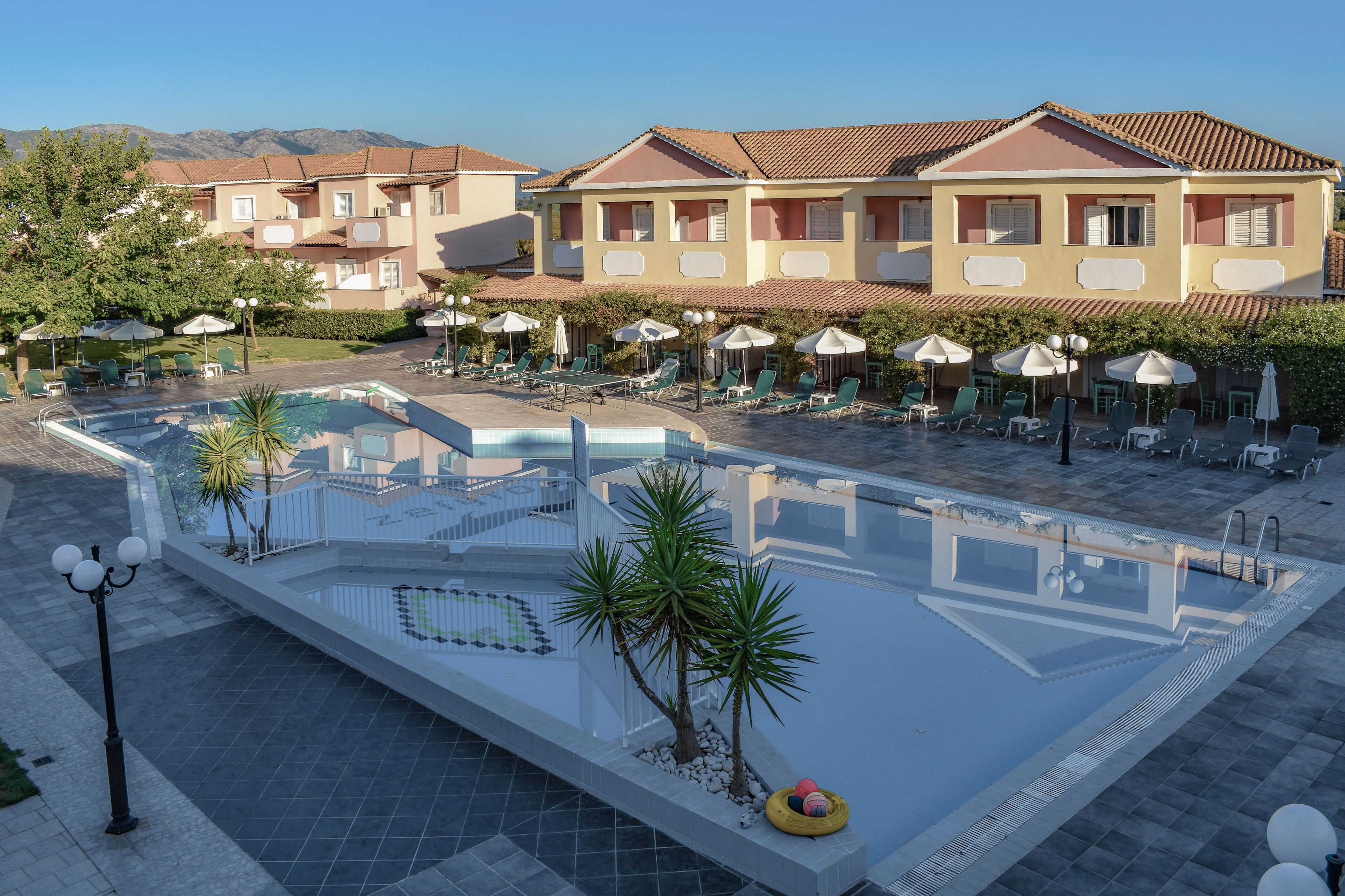 Zefyros Eco Resort
