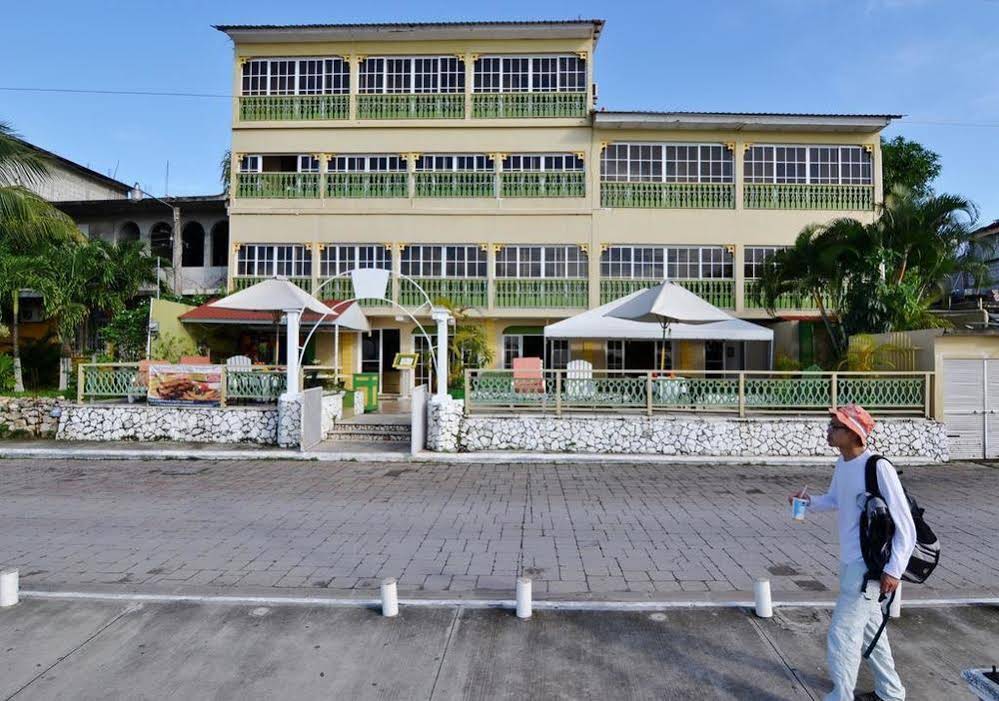 Hotel Petén Express