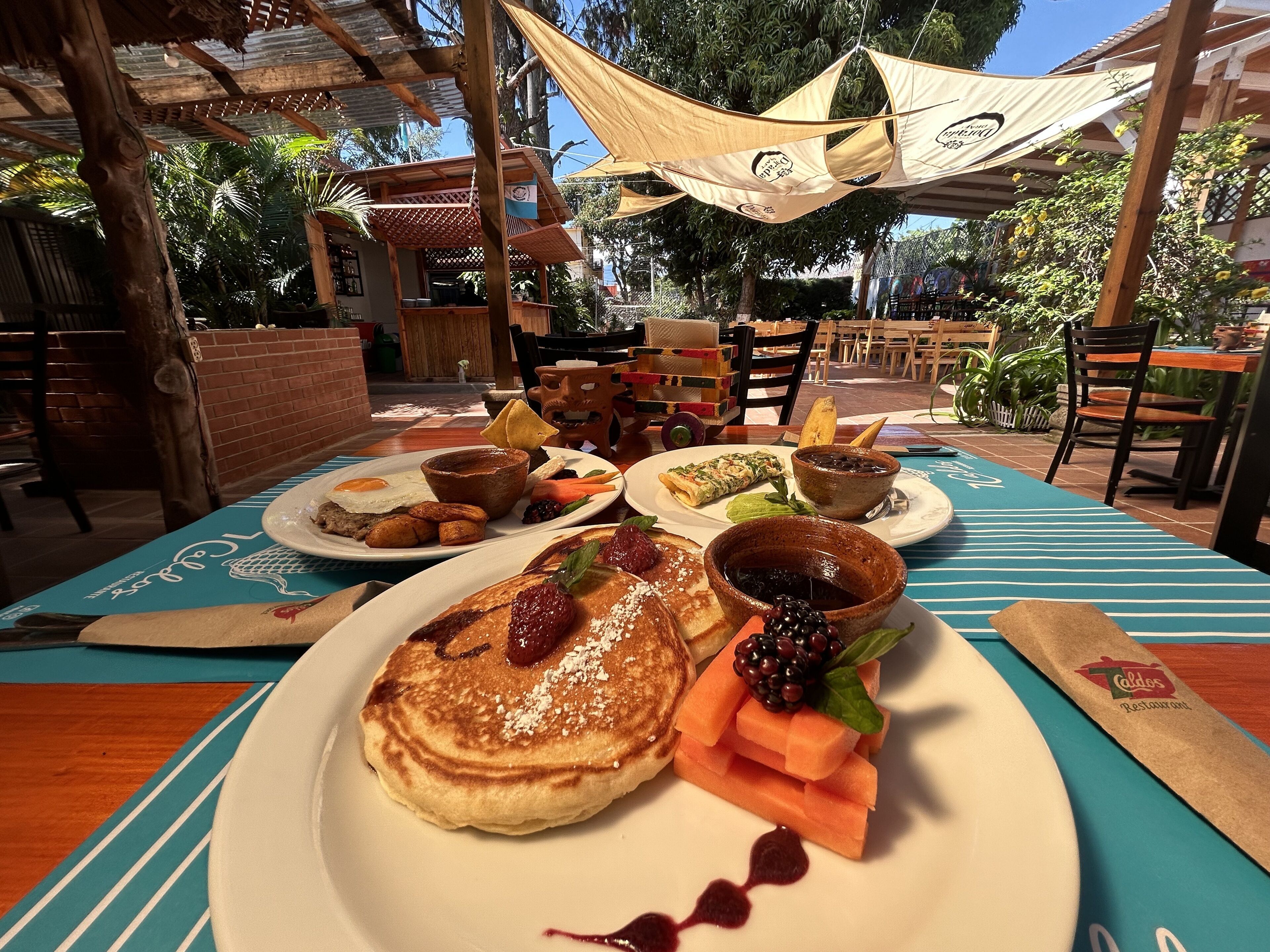 Hotel Panajachel Oasis