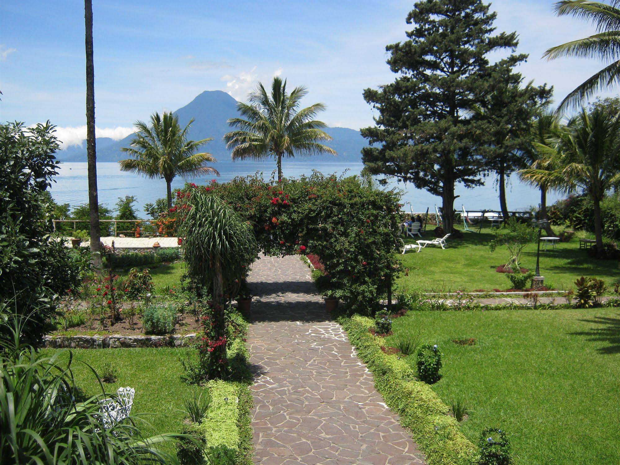 Hotel Y Centro De Convenciones Jardines Del Lago