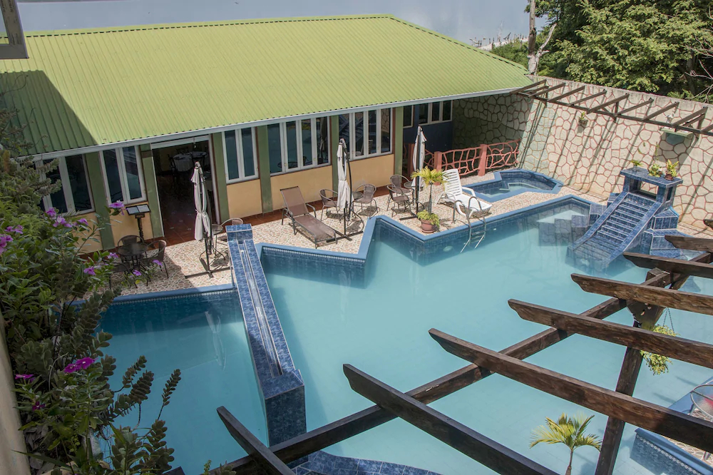 Hotel Ribiera Del Lago Peten Itza