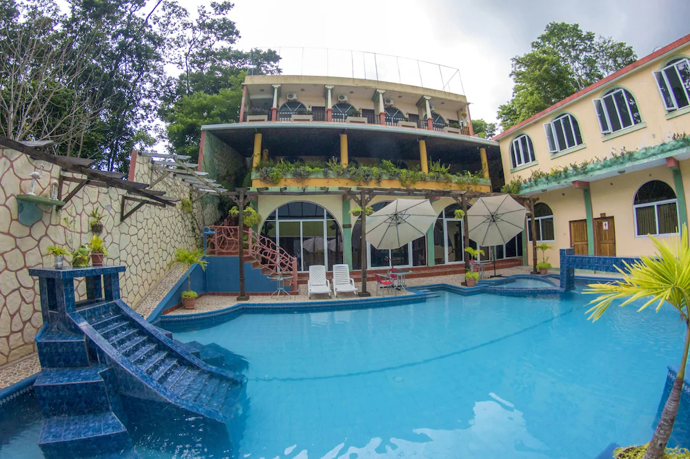 Hotel Ribiera Del Lago Peten Itza