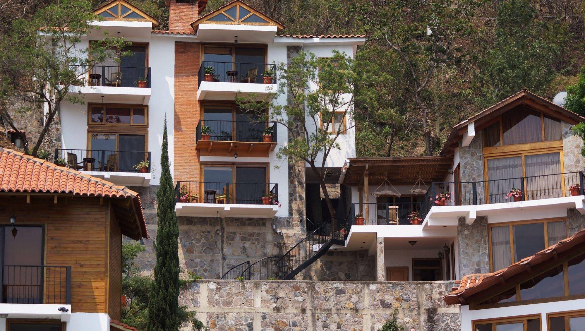Atitlan Villas Qanajuyu