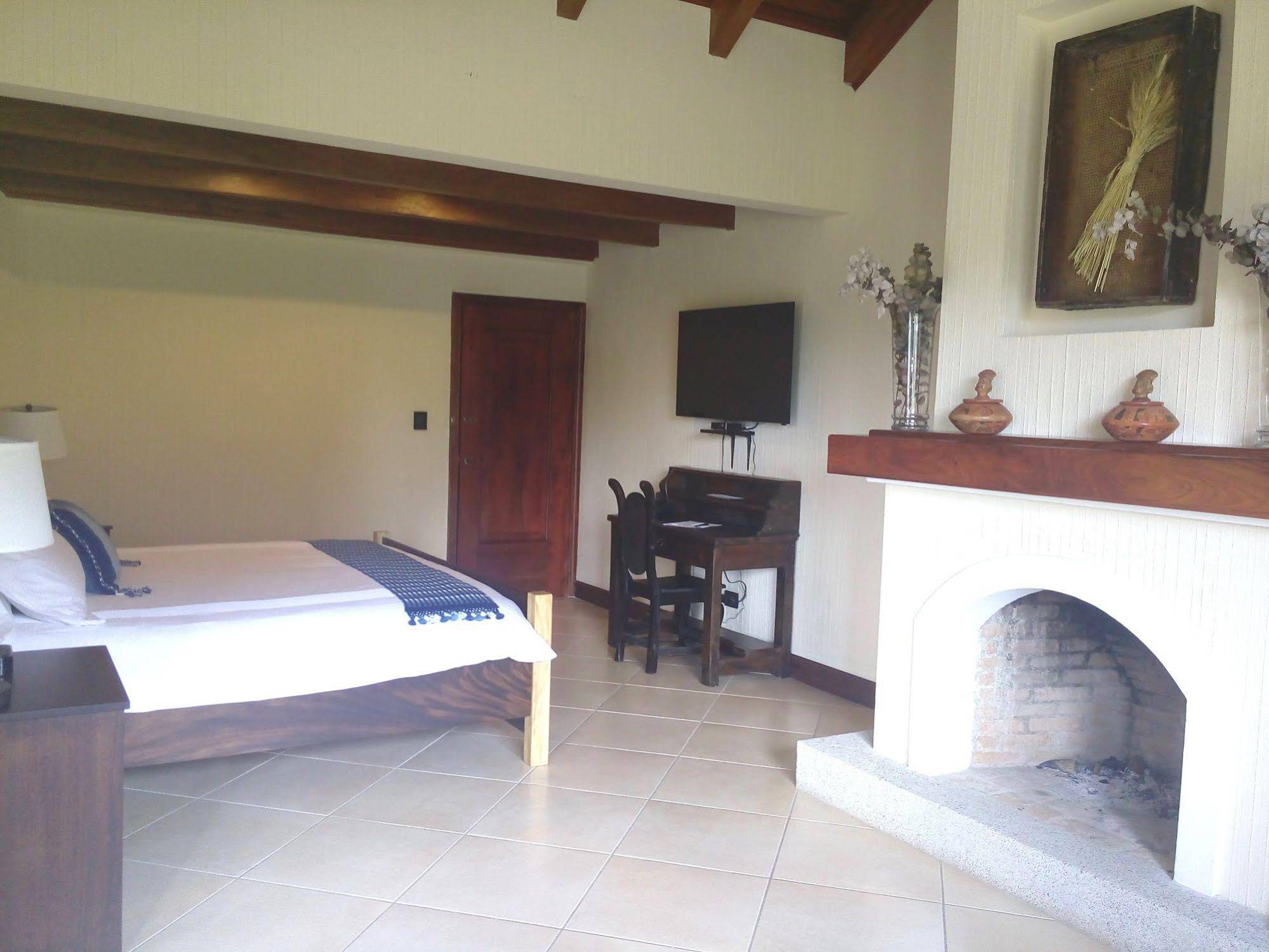 Hotel Casa Imperial Coban